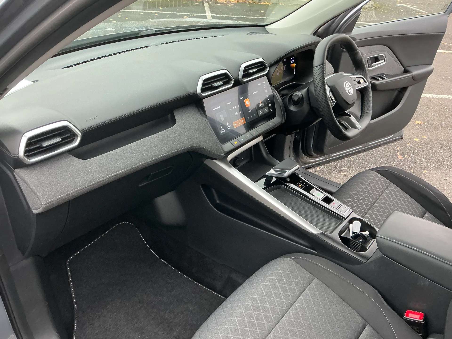 2025 MG MOTOR UK ZS 2025 MG MOTOR UK ZS