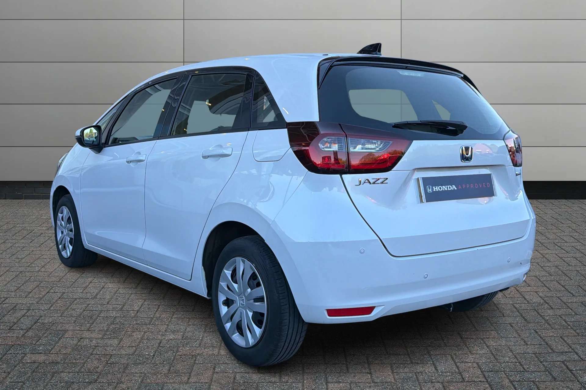 A 2023 HONDA JAZZ 1.5 i-MMD Hybrid SE 5dr eCVT A 2023 HONDA JAZZ 1.5 i-MMD Hybrid SE 5dr eCVT