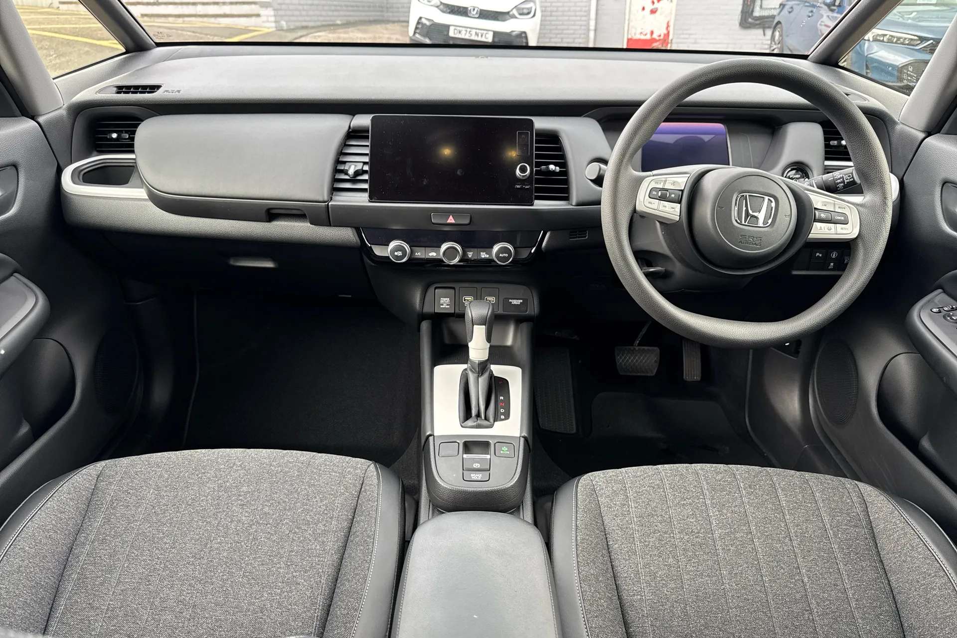 A 2022 HONDA JAZZ 1.5 i-MMD Hybrid SR 5dr eCVT A 2022 HONDA JAZZ 1.5 i-MMD Hybrid SR 5dr eCVT
