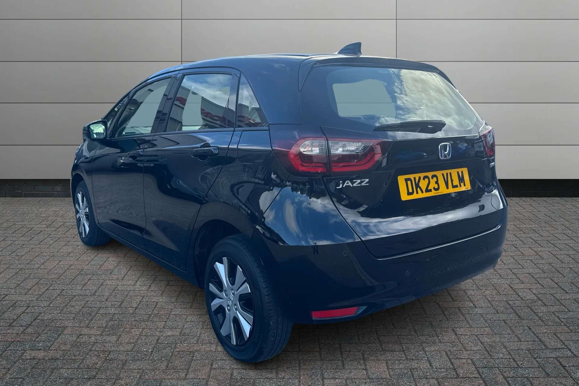 A 2023 HONDA JAZZ 1.5 i-MMD Hybrid SR 5dr eCVT A 2023 HONDA JAZZ 1.5 i-MMD Hybrid SR 5dr eCVT