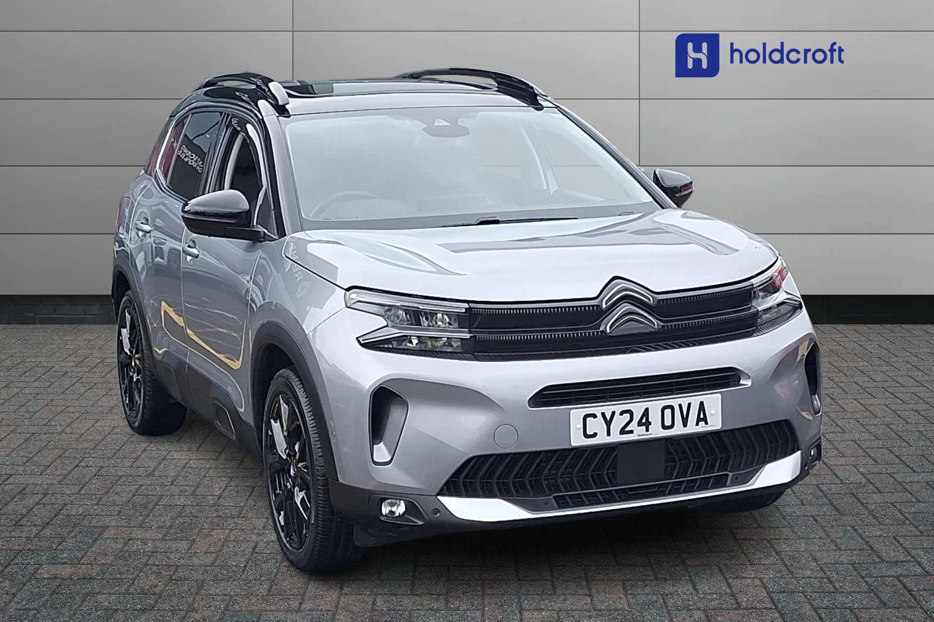 A 2024 CITROEN C5 AIRCROSS 1.2 Hybrid 136 E-series 5dr e-DCS6 A 2024 CITROEN C5 AIRCROSS 1.2 Hybrid 136 E-series 5dr e-DCS6