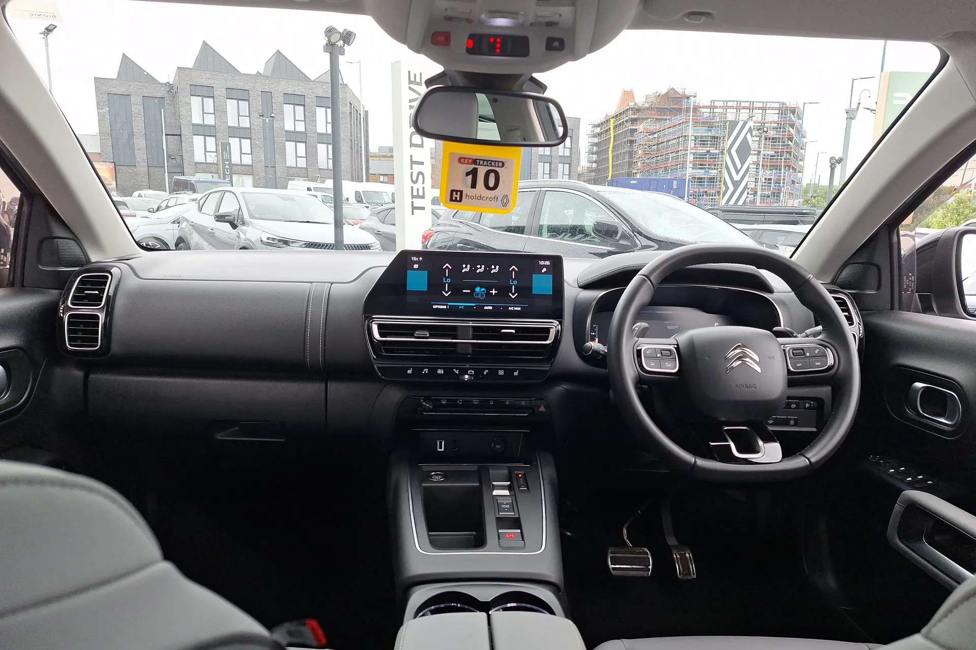 A 2024 CITROEN C5 AIRCROSS 1.2 Hybrid 136 E-series 5dr e-DCS6 A 2024 CITROEN C5 AIRCROSS 1.2 Hybrid 136 E-series 5dr e-DCS6