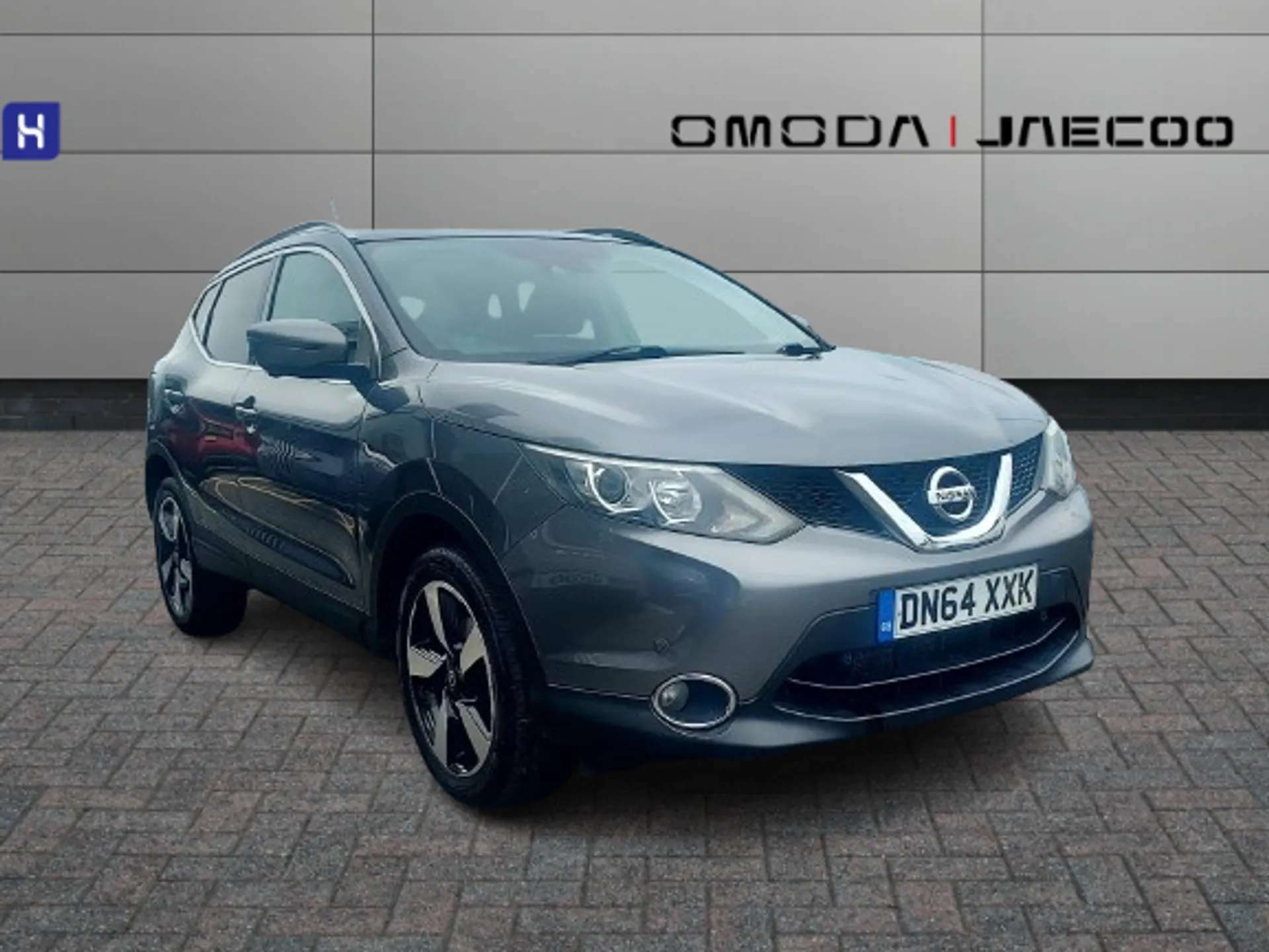 A 2014 NISSAN QASHQAI 1.2 DiG-T N-Tec+ 5dr A 2014 NISSAN QASHQAI 1.2 DiG-T N-Tec+ 5dr