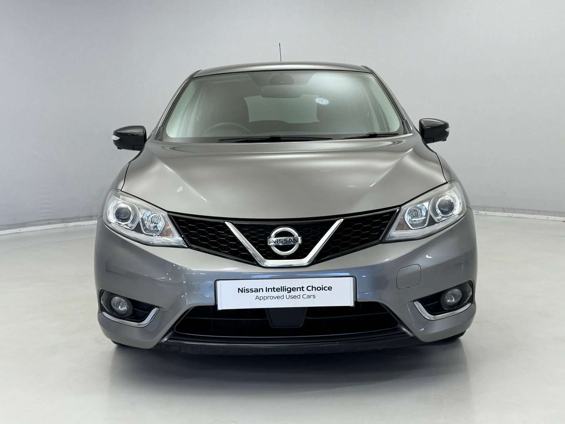 A 2017 NISSAN PULSAR 1.2 DiG-T Tekna 5dr A 2017 NISSAN PULSAR 1.2 DiG-T Tekna 5dr