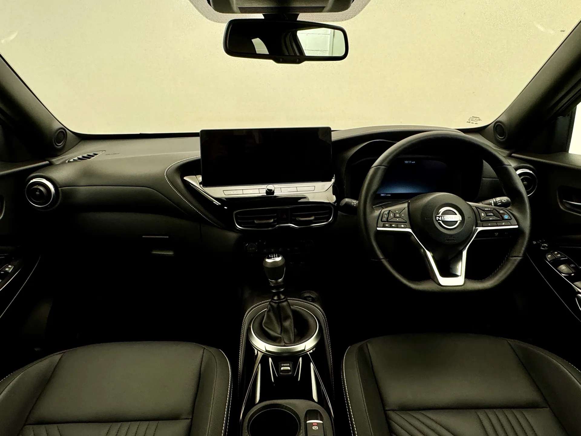 A 2025 NISSAN JUKE 1.0 DiG-T Tekna 5dr A 2025 NISSAN JUKE 1.0 DiG-T Tekna 5dr
