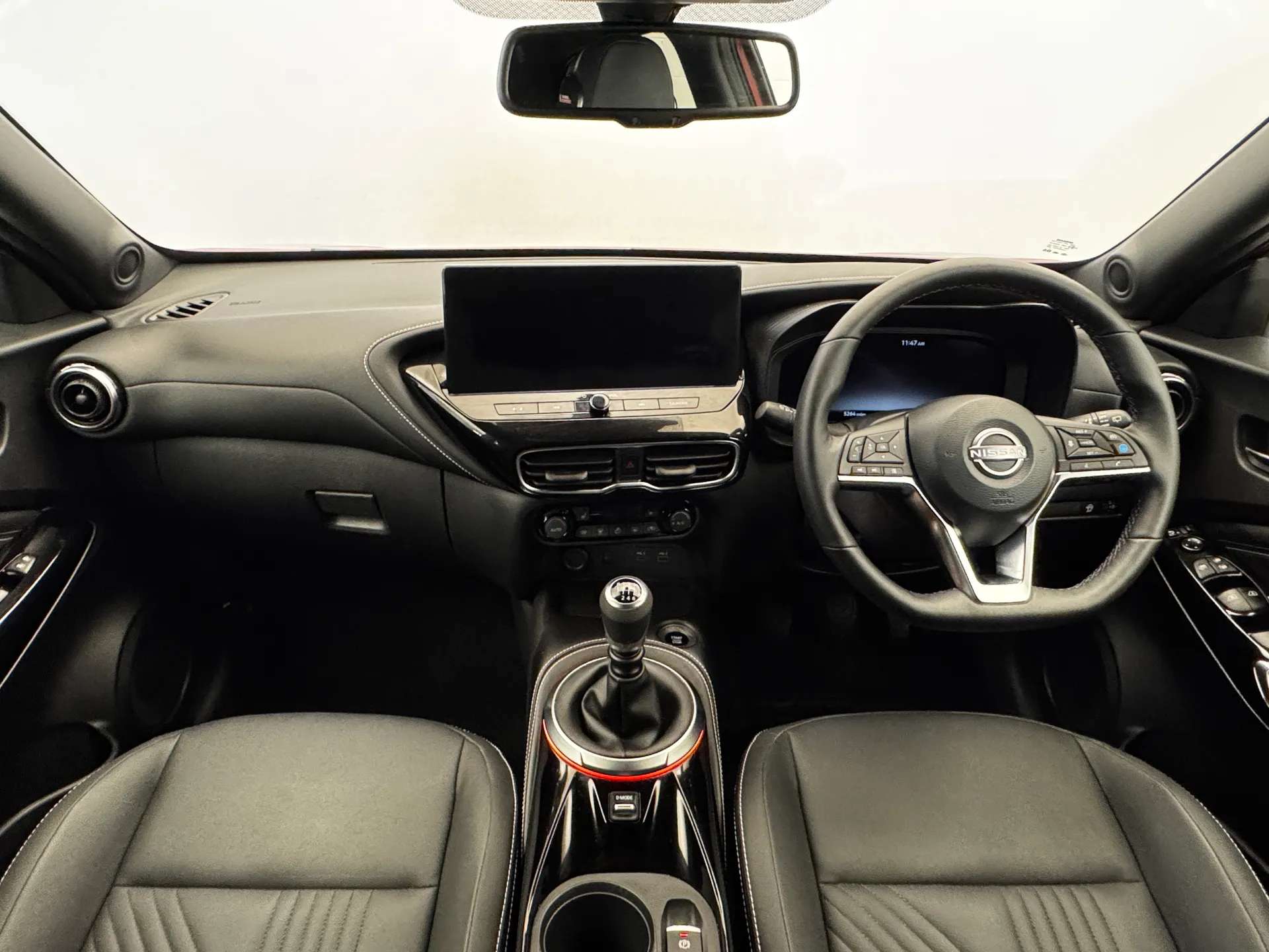 A 2025 NISSAN JUKE 1.0 DiG-T Tekna 5dr A 2025 NISSAN JUKE 1.0 DiG-T Tekna 5dr