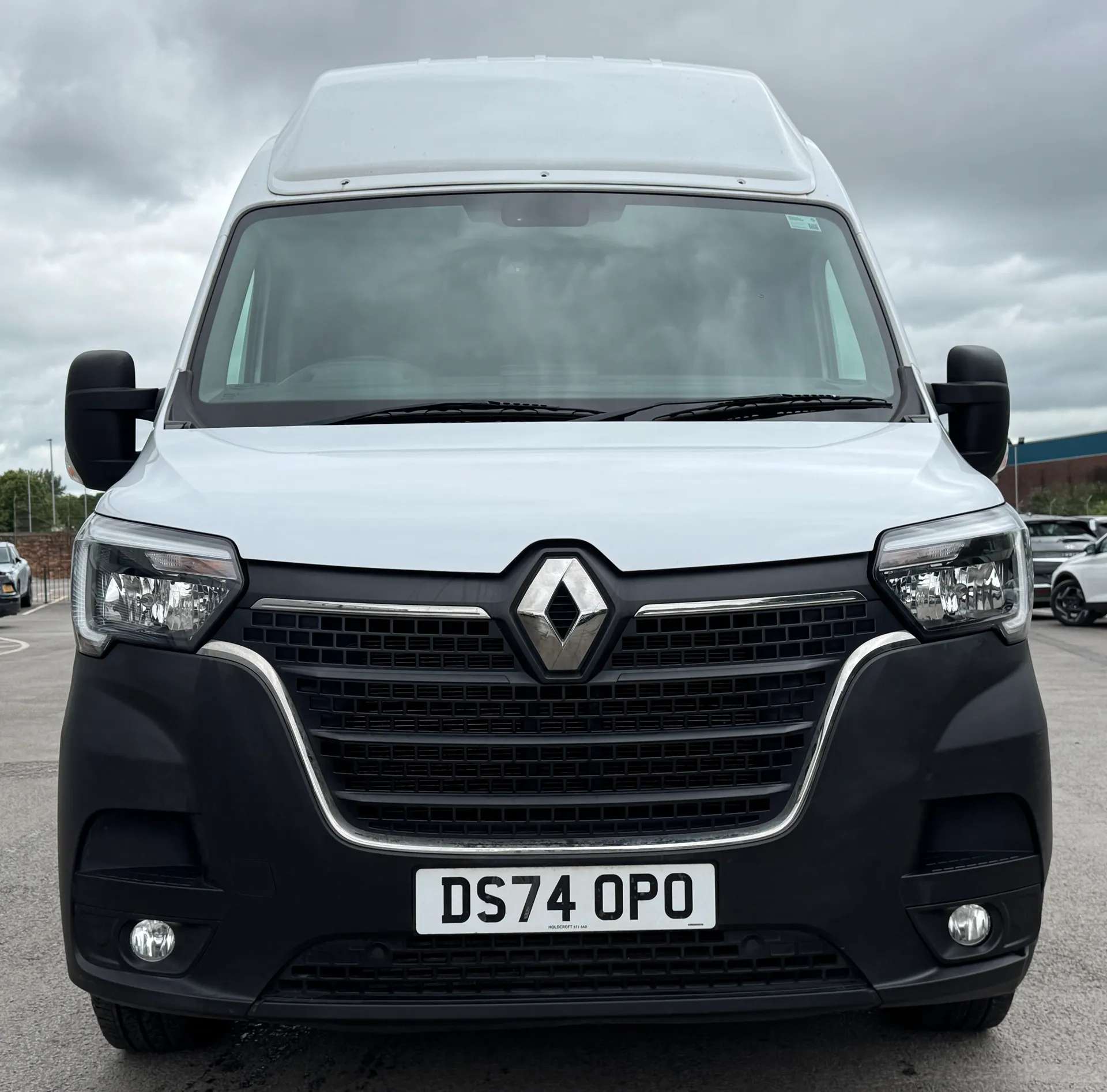 A 2024 RENAULT MASTER LH35 Blue dCi 135 Start High Roof Van A 2024 RENAULT MASTER LH35 Blue dCi 135 Start High Roof Van