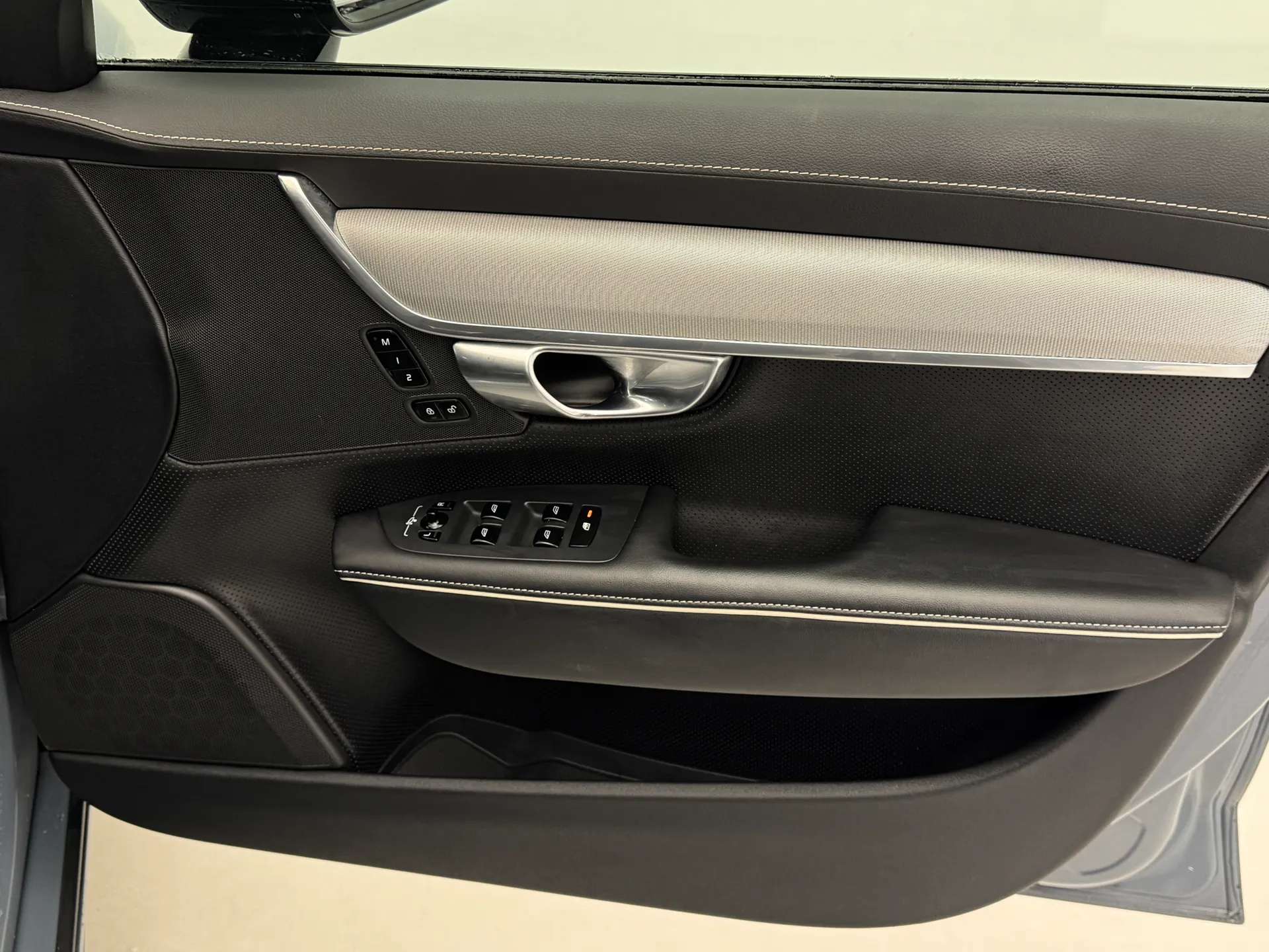 2021 VOLVO V90 2021 VOLVO V90