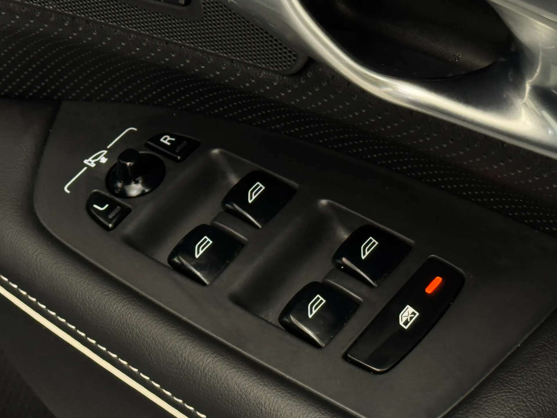 2021 VOLVO V90 2021 VOLVO V90