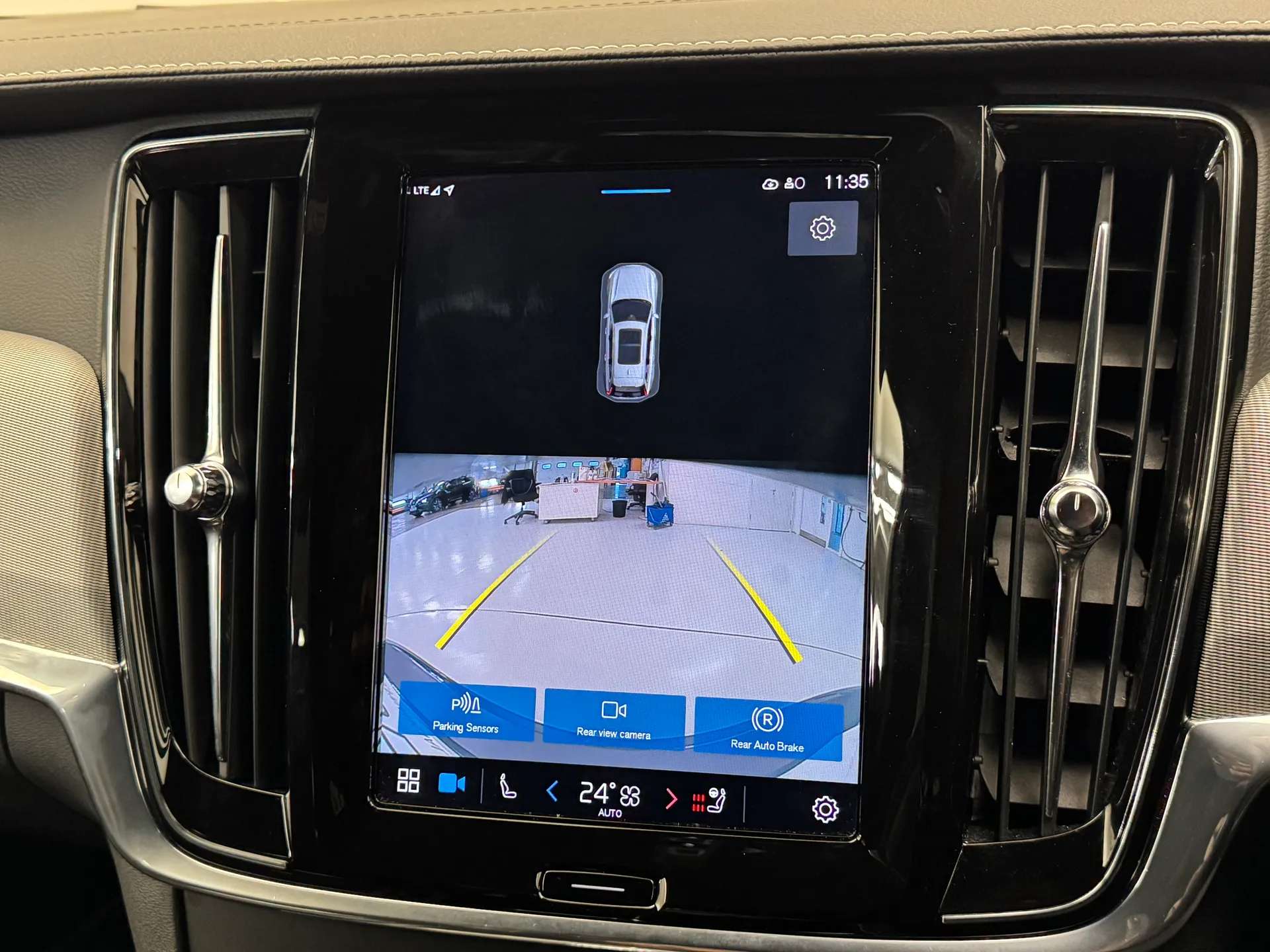 2021 VOLVO V90 2021 VOLVO V90