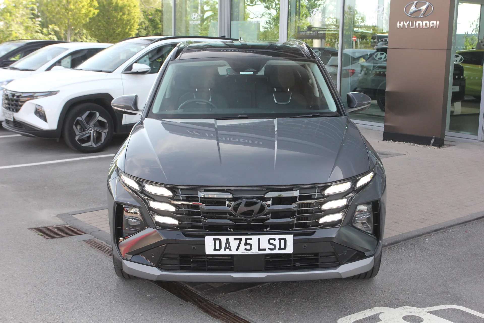 A 2025 HYUNDAI TUCSON 1.6T Hybrid Ultimate 5dr Auto A 2025 HYUNDAI TUCSON 1.6T Hybrid Ultimate 5dr Auto
