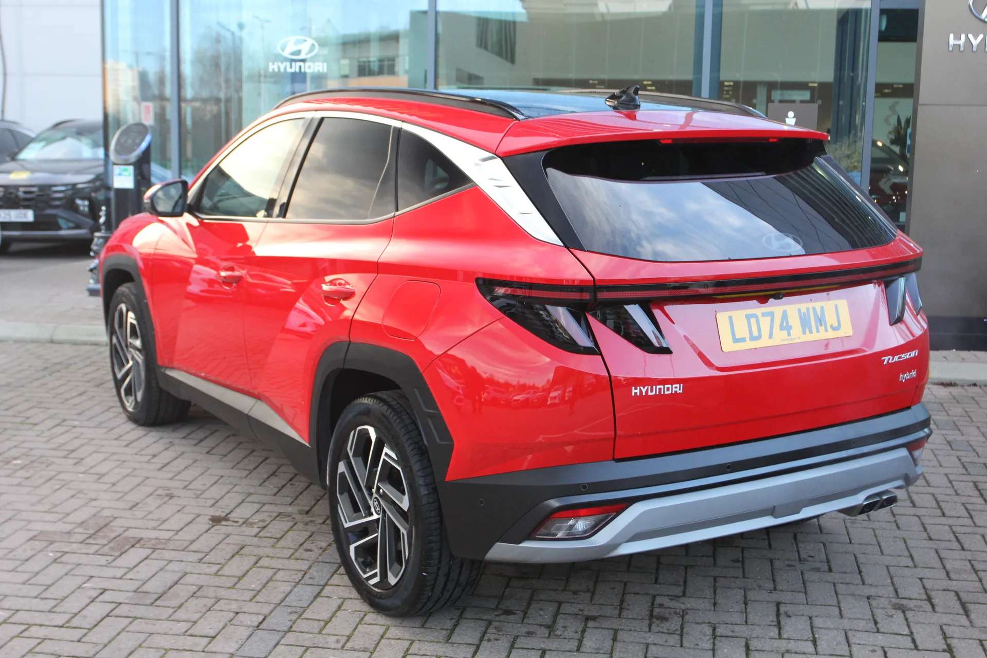 A 2024 HYUNDAI TUCSON 1.6T Hybrid Ultimate 5dr Auto A 2024 HYUNDAI TUCSON 1.6T Hybrid Ultimate 5dr Auto