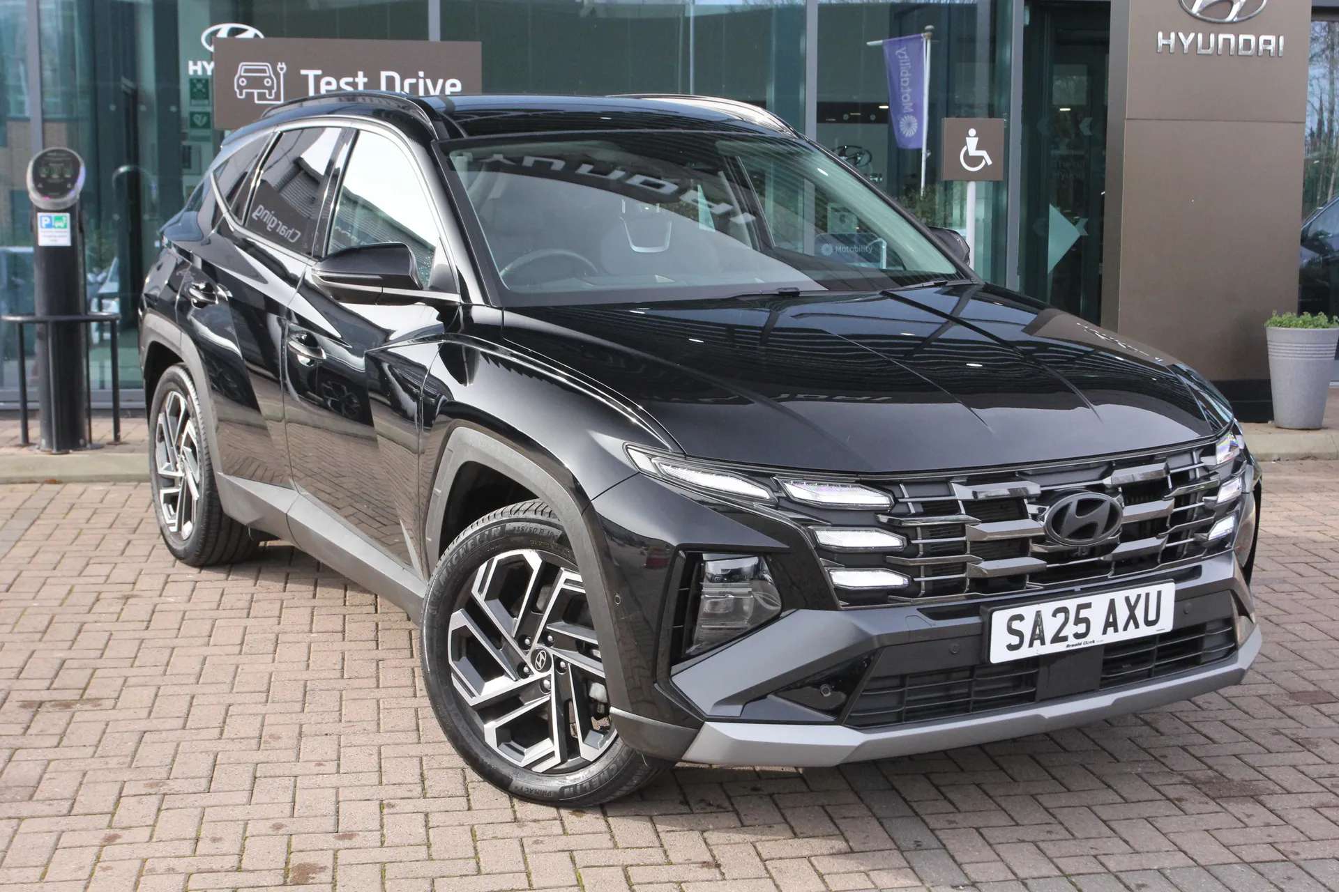 A 2025 HYUNDAI TUCSON 1.6T Plug-in Hybrid Ultimate 5dr Auto ZERO DEPOSIT FINANCE AVAILABLE A 2025 HYUNDAI TUCSON 1.6T Plug-in Hybrid Ultimate 5dr Auto ZERO DEPOSIT FINANCE AVAILABLE