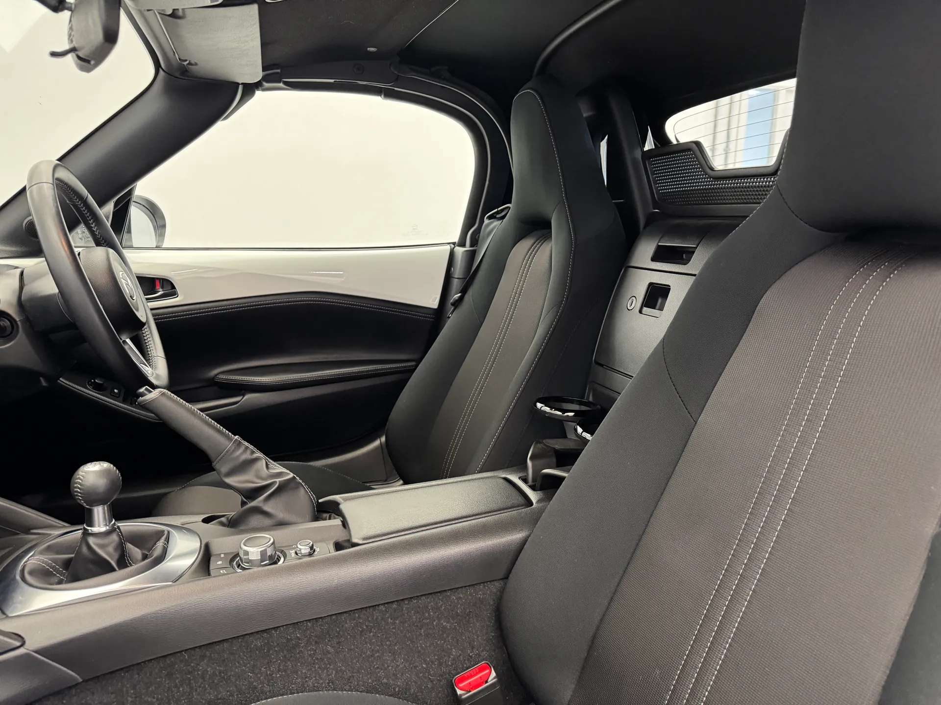 2023 MAZDA MX-5 2023 MAZDA MX-5