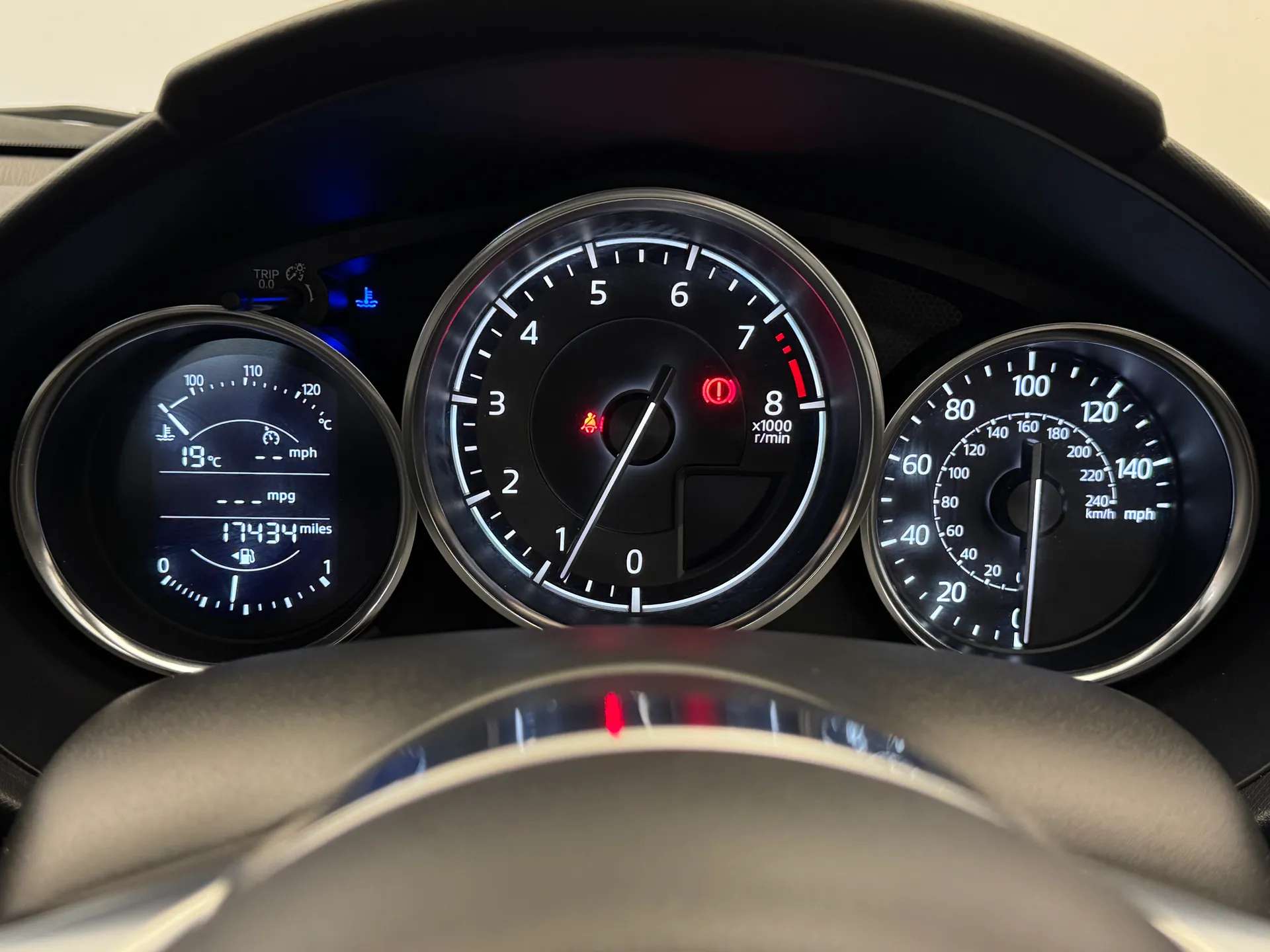 2023 MAZDA MX-5 2023 MAZDA MX-5