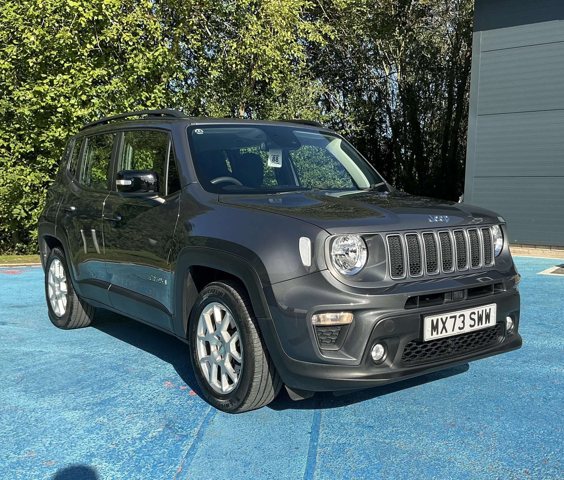 A 2023 JEEP RENEGADE 1.5 e-Hybrid Limited 5dr DCT A 2023 JEEP RENEGADE 1.5 e-Hybrid Limited 5dr DCT