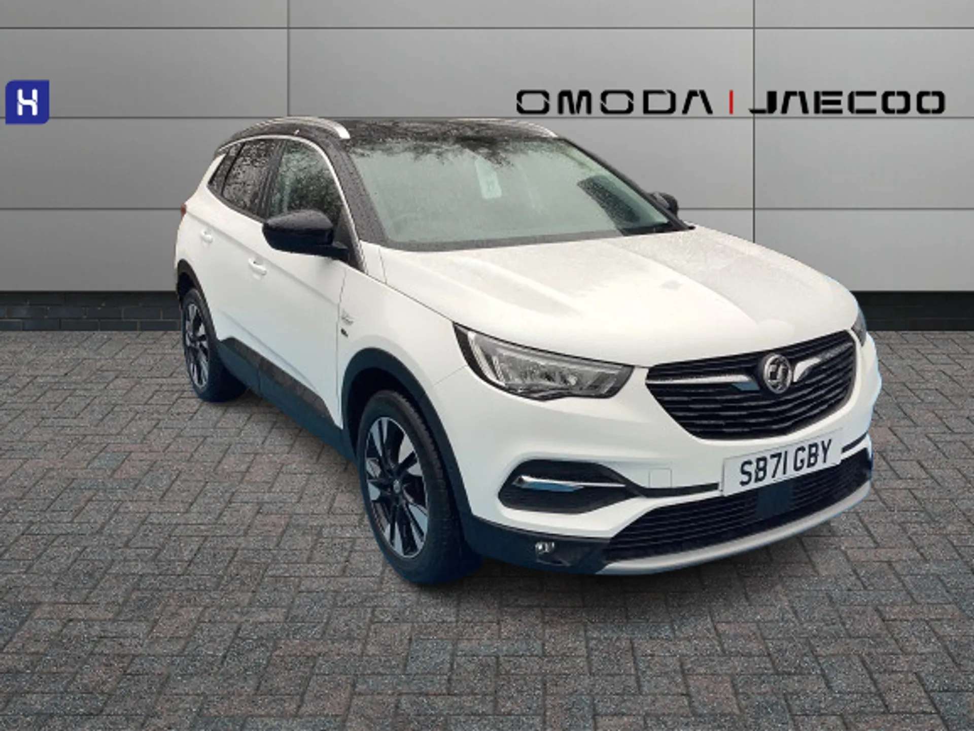 A 2022 VAUXHALL GRANDLAND X 1.2 Turbo Griffin Edition 5dr A 2022 VAUXHALL GRANDLAND X 1.2 Turbo Griffin Edition 5dr