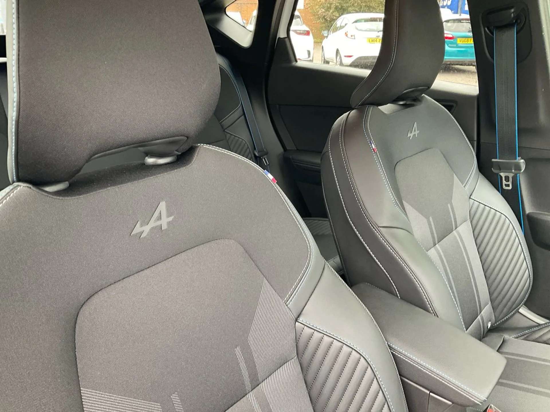 2024 RENAULT CAPTUR 2024 RENAULT CAPTUR