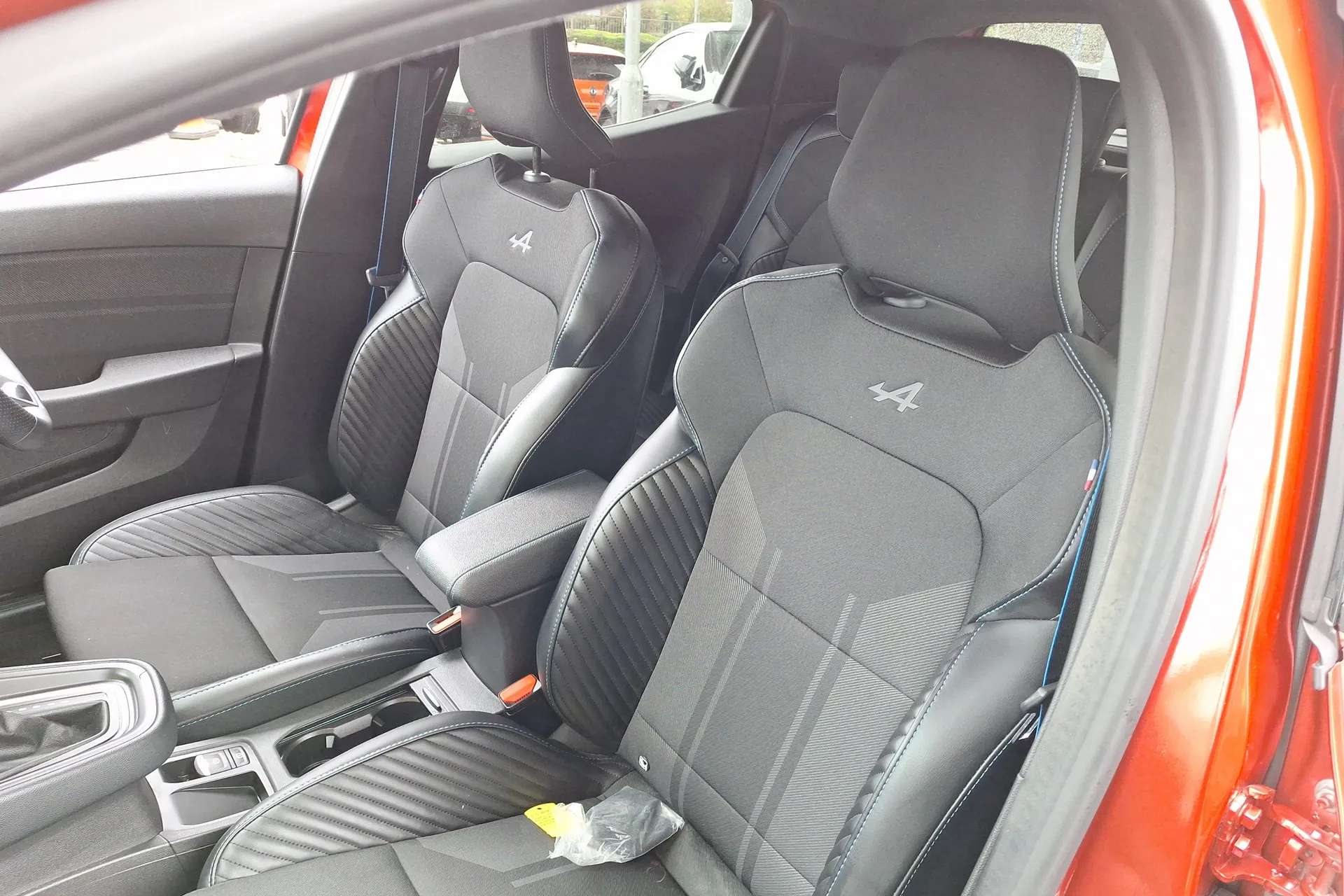 2024 RENAULT CLIO 2024 RENAULT CLIO