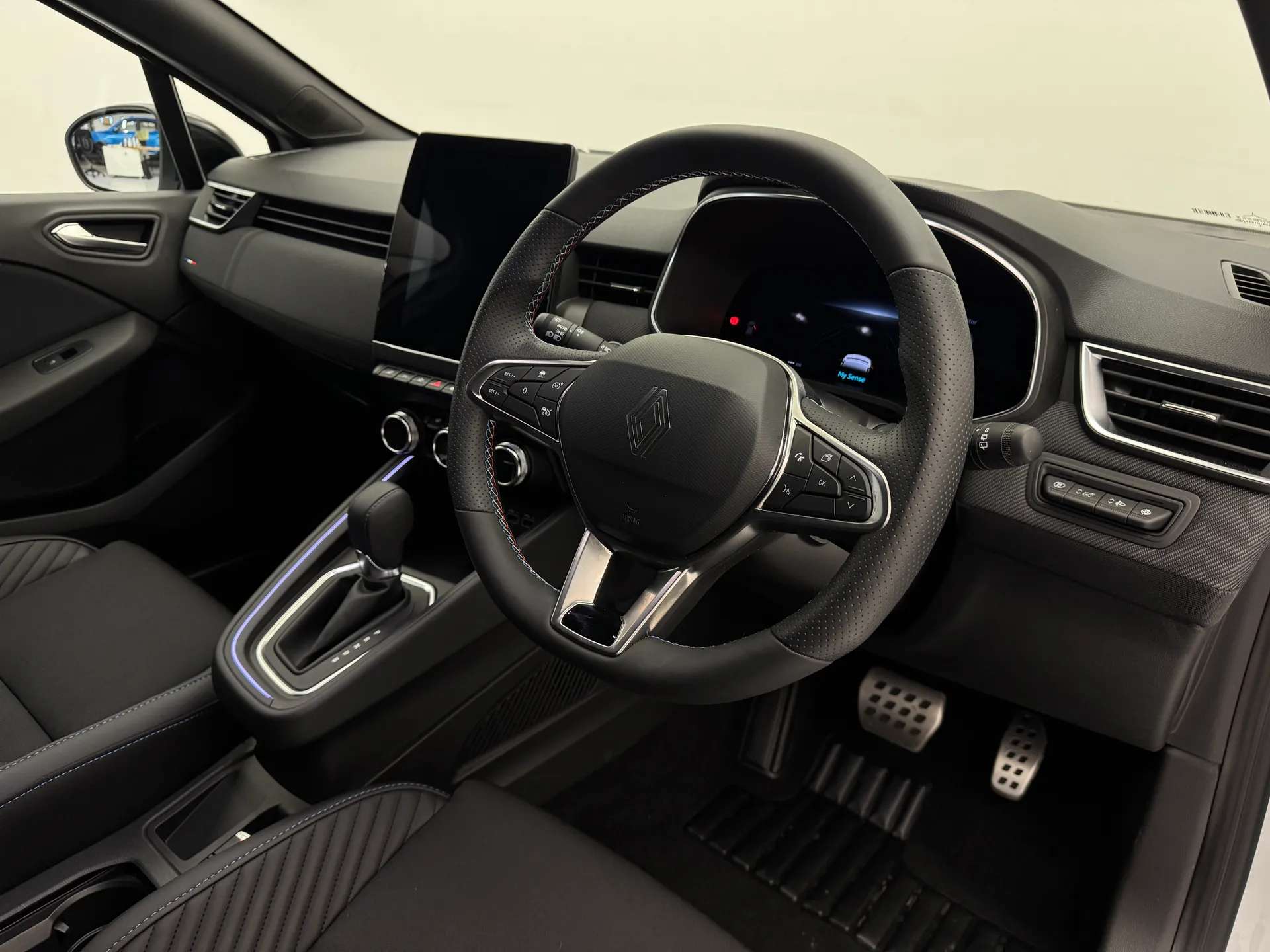 2024 RENAULT CLIO 2024 RENAULT CLIO