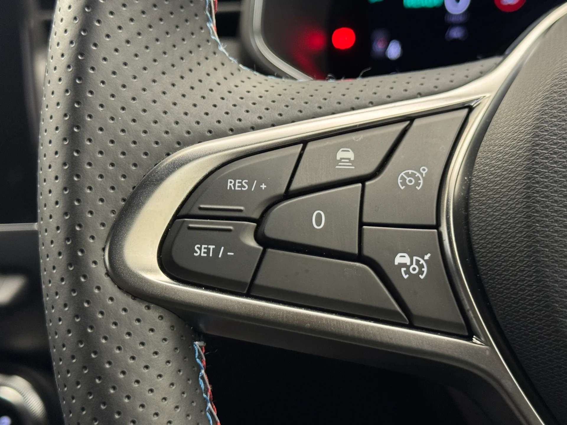 2024 RENAULT CLIO 2024 RENAULT CLIO