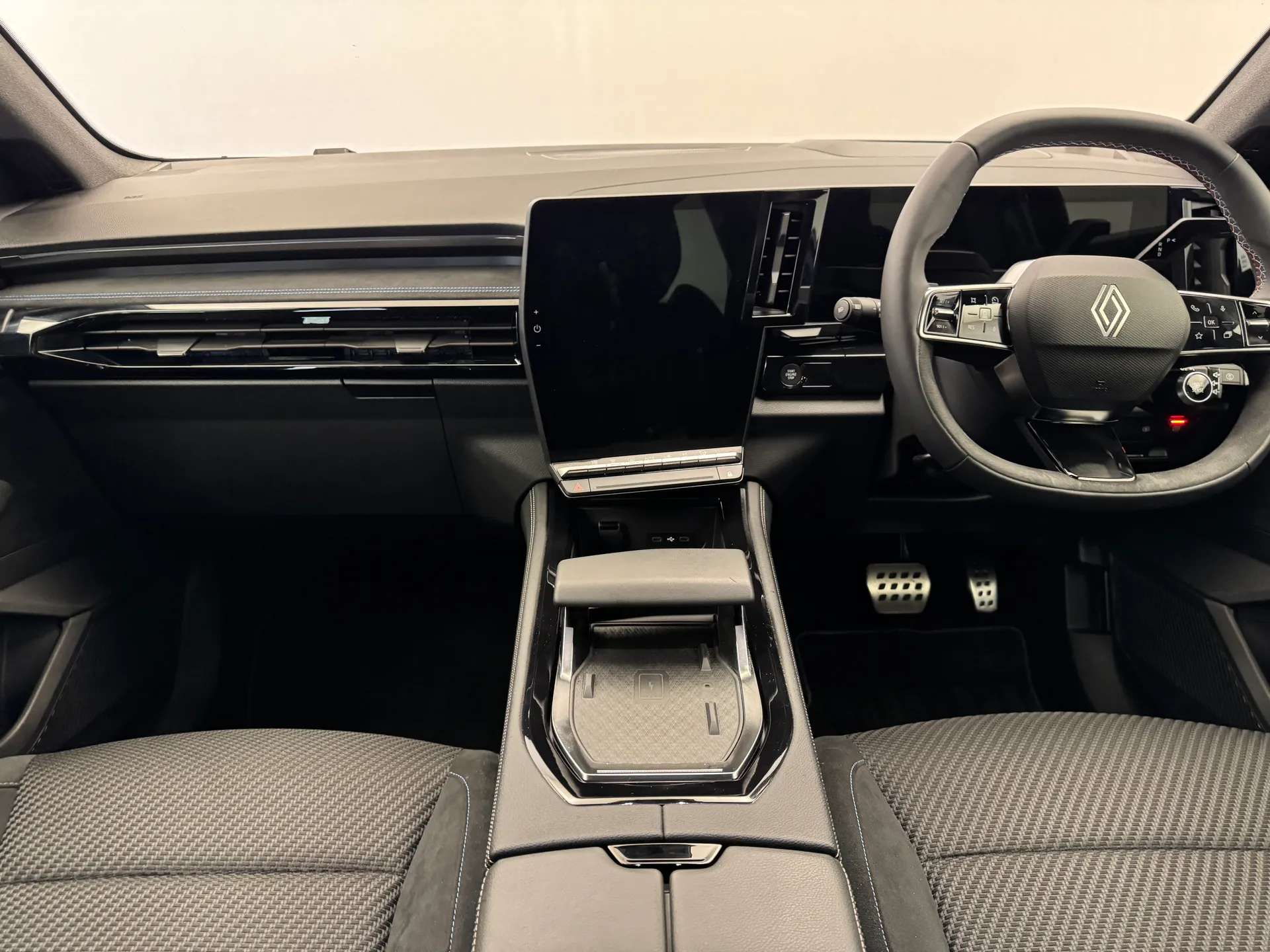 2024 RENAULT AUSTRAL 2024 RENAULT AUSTRAL
