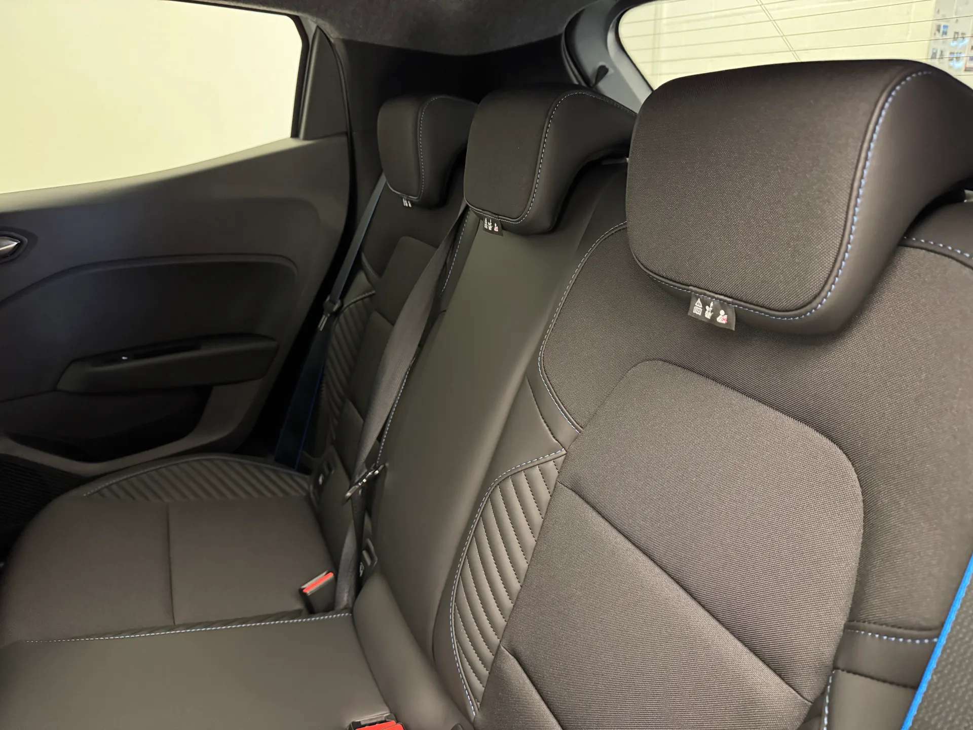 2025 RENAULT CLIO 2025 RENAULT CLIO