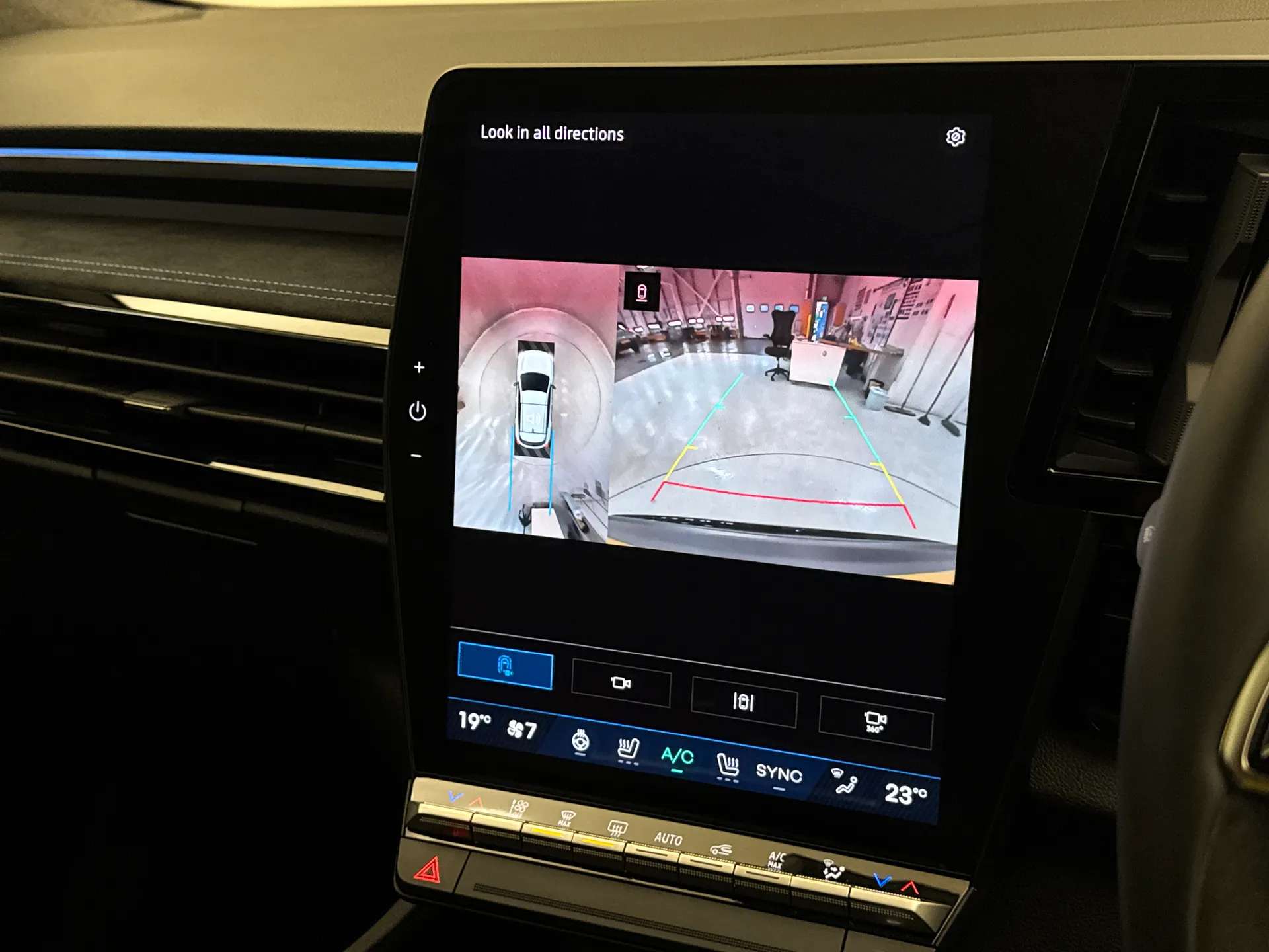 2025 RENAULT AUSTRAL 2025 RENAULT AUSTRAL