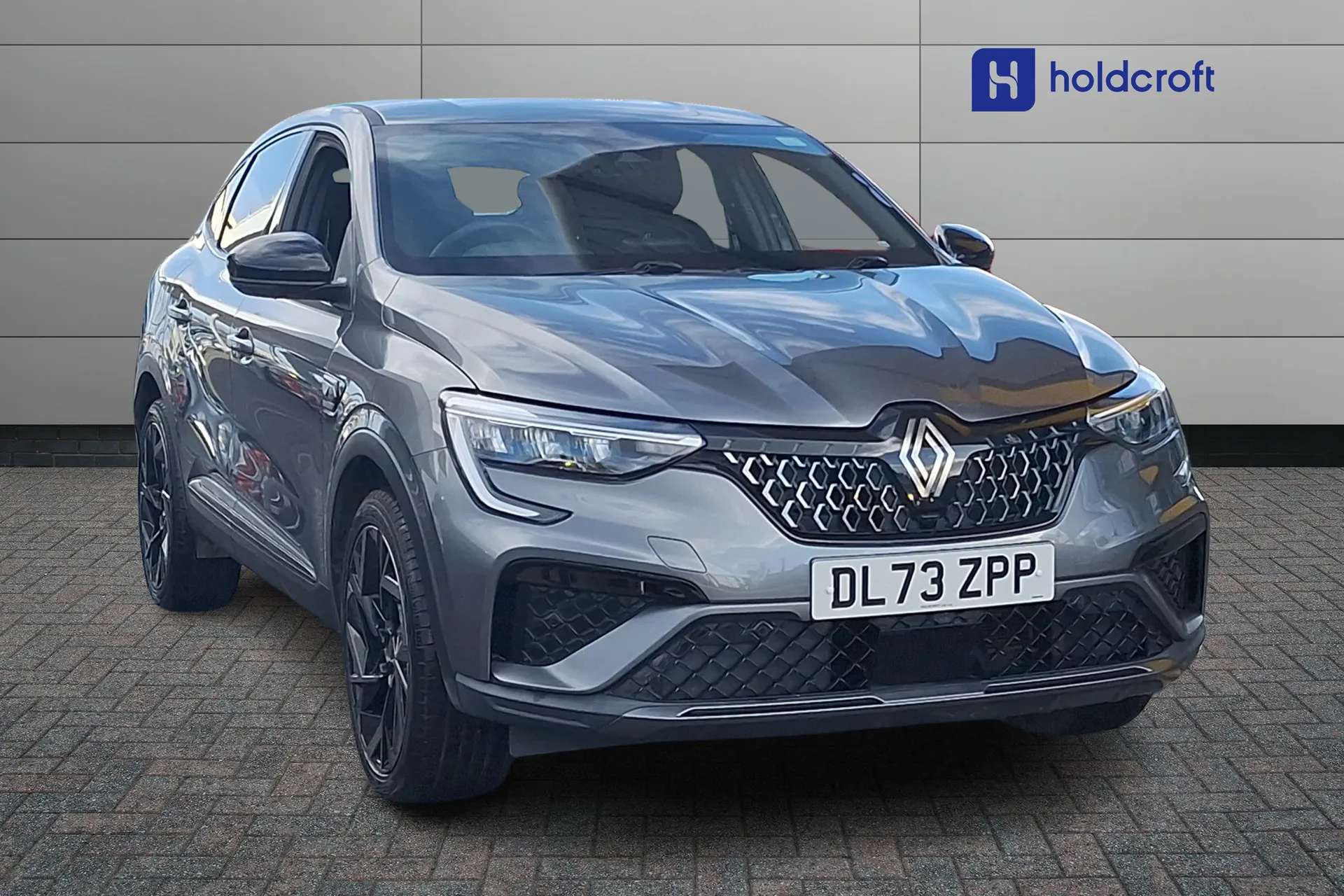 A 2023 RENAULT ARKANA 1.6 E-Tech FHEV 145 Esprit Alpine 5dr Auto A 2023 RENAULT ARKANA 1.6 E-Tech FHEV 145 Esprit Alpine 5dr Auto