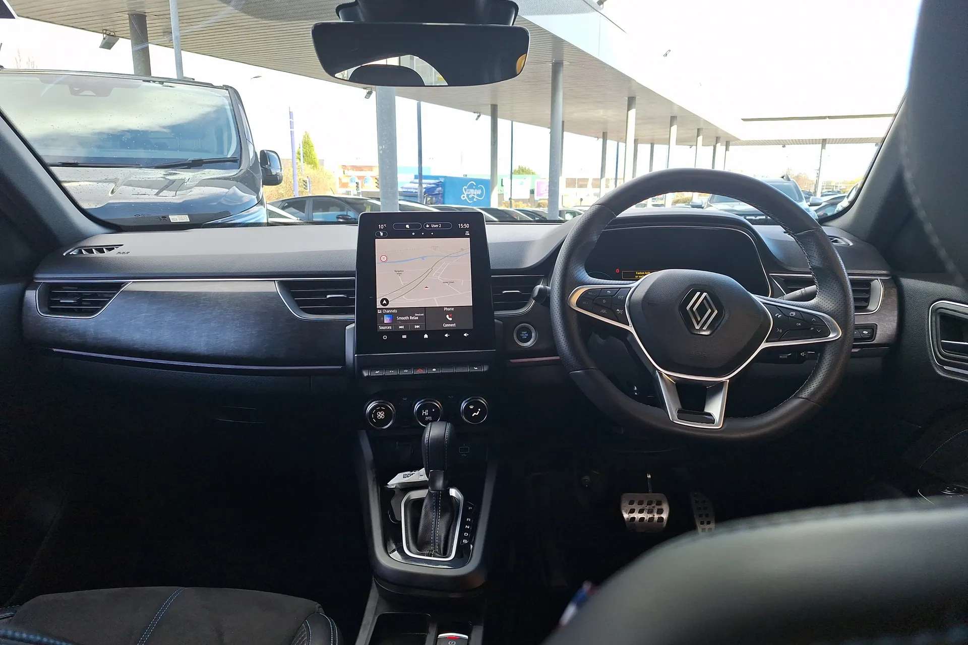 A 2023 RENAULT ARKANA 1.6 E-Tech FHEV 145 Esprit Alpine 5dr Auto A 2023 RENAULT ARKANA 1.6 E-Tech FHEV 145 Esprit Alpine 5dr Auto