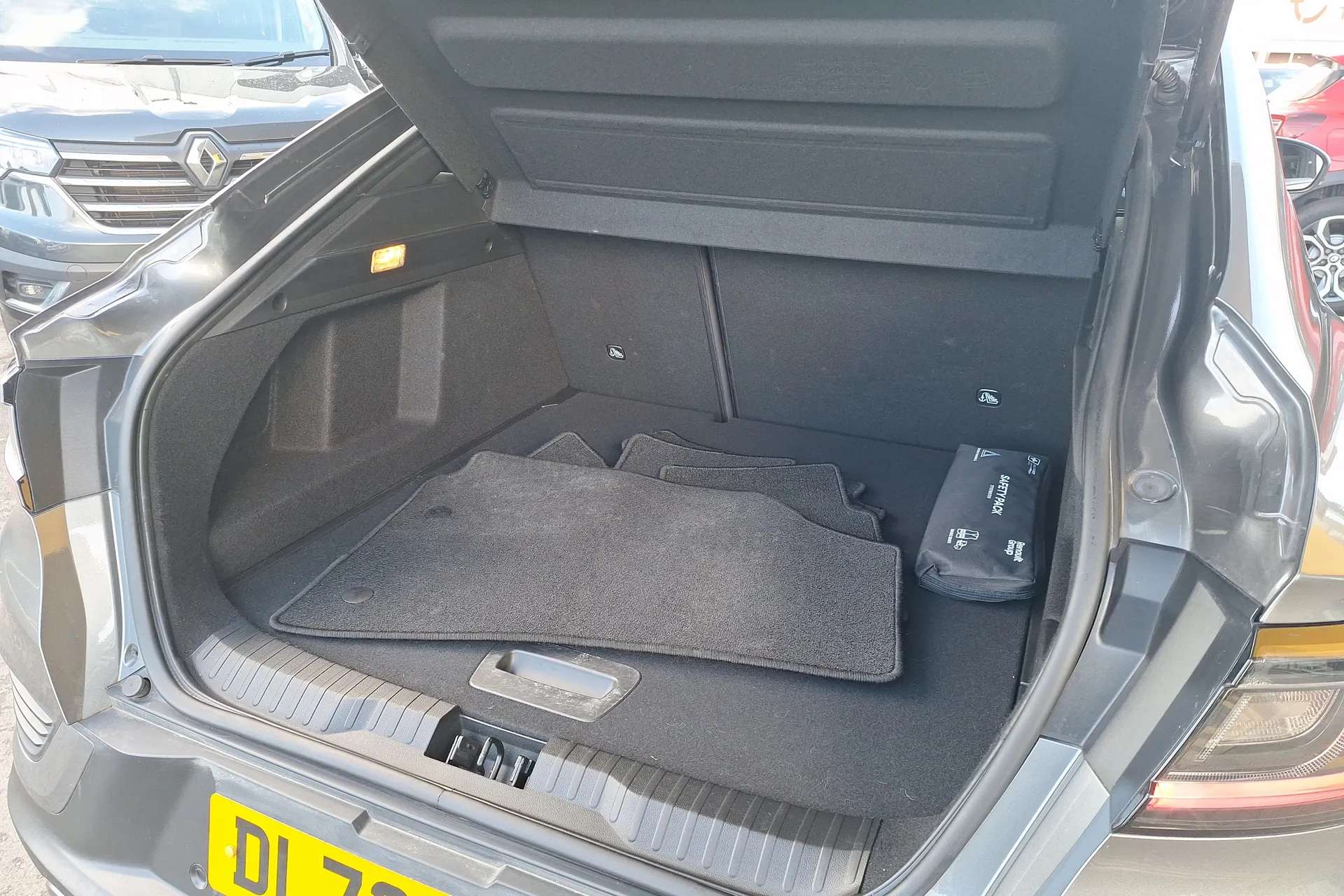 2023 RENAULT ARKANA 2023 RENAULT ARKANA