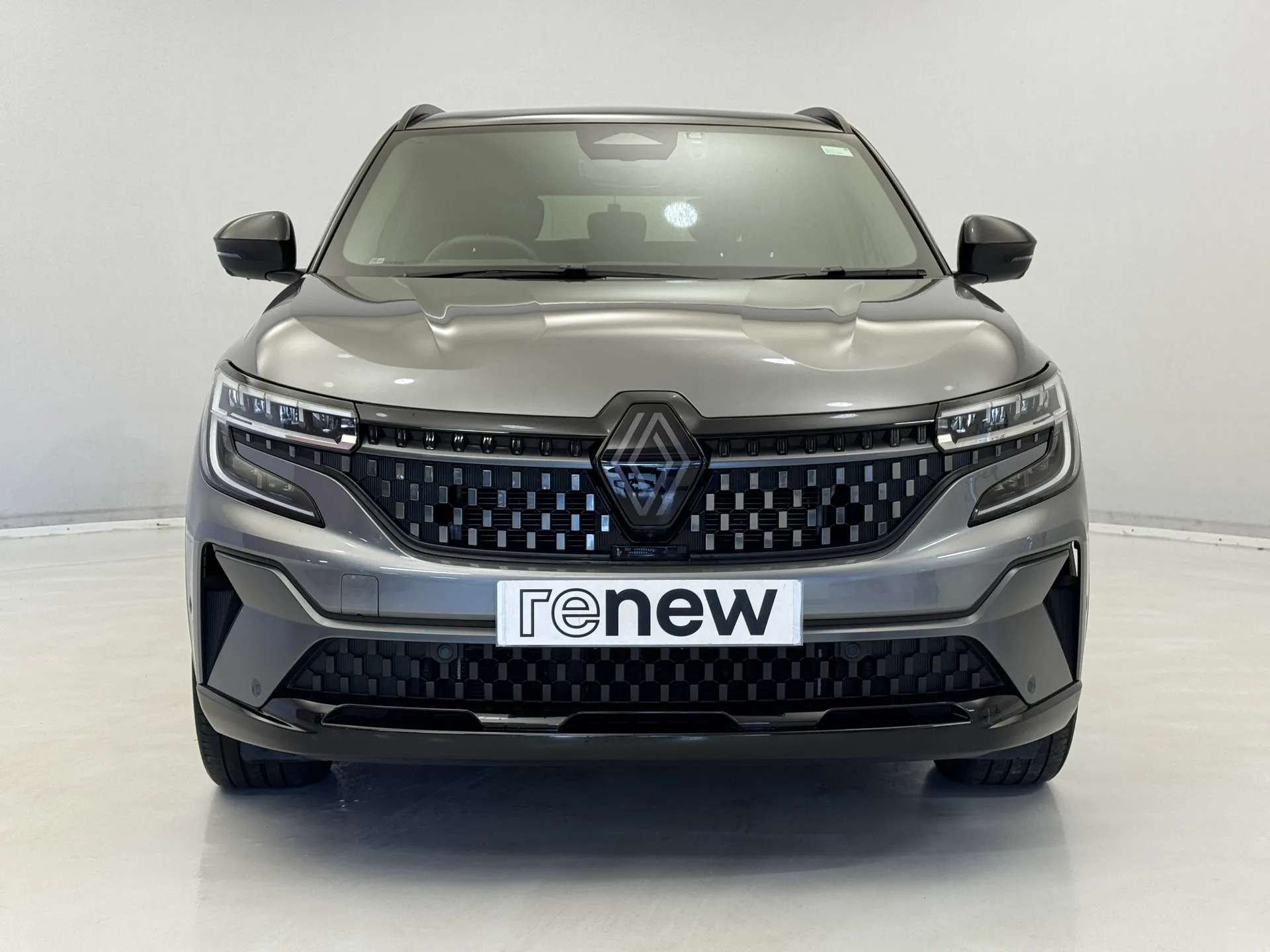 A 2023 RENAULT AUSTRAL E-Tech FHEV Techno Esprit Alpine 5dr Auto A 2023 RENAULT AUSTRAL E-Tech FHEV Techno Esprit Alpine 5dr Auto
