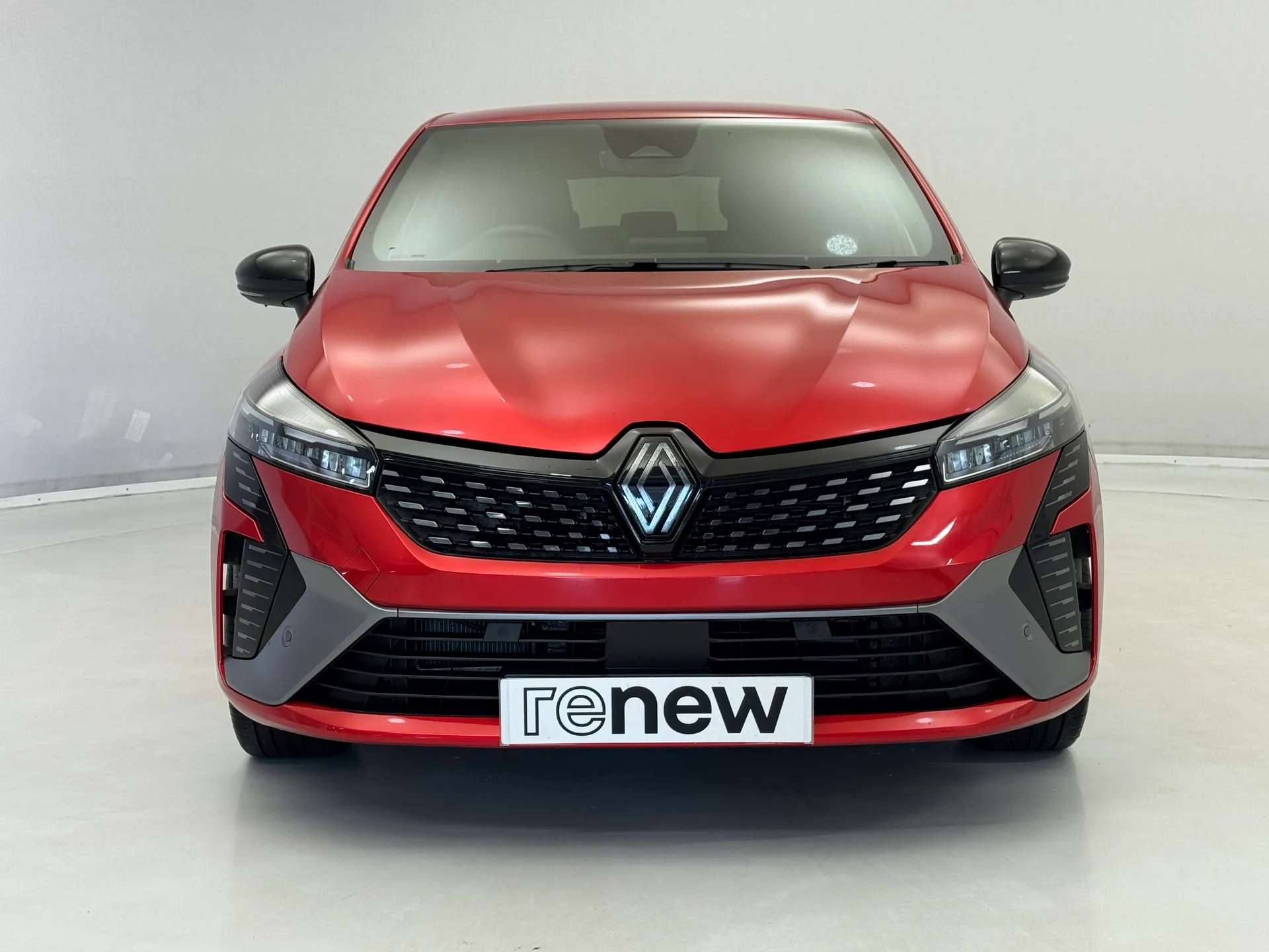 A 2024 RENAULT CLIO 1.6 E-TECH full hybrid 145 Esprit Alpine 5dr Auto A 2024 RENAULT CLIO 1.6 E-TECH full hybrid 145 Esprit Alpine 5dr Auto