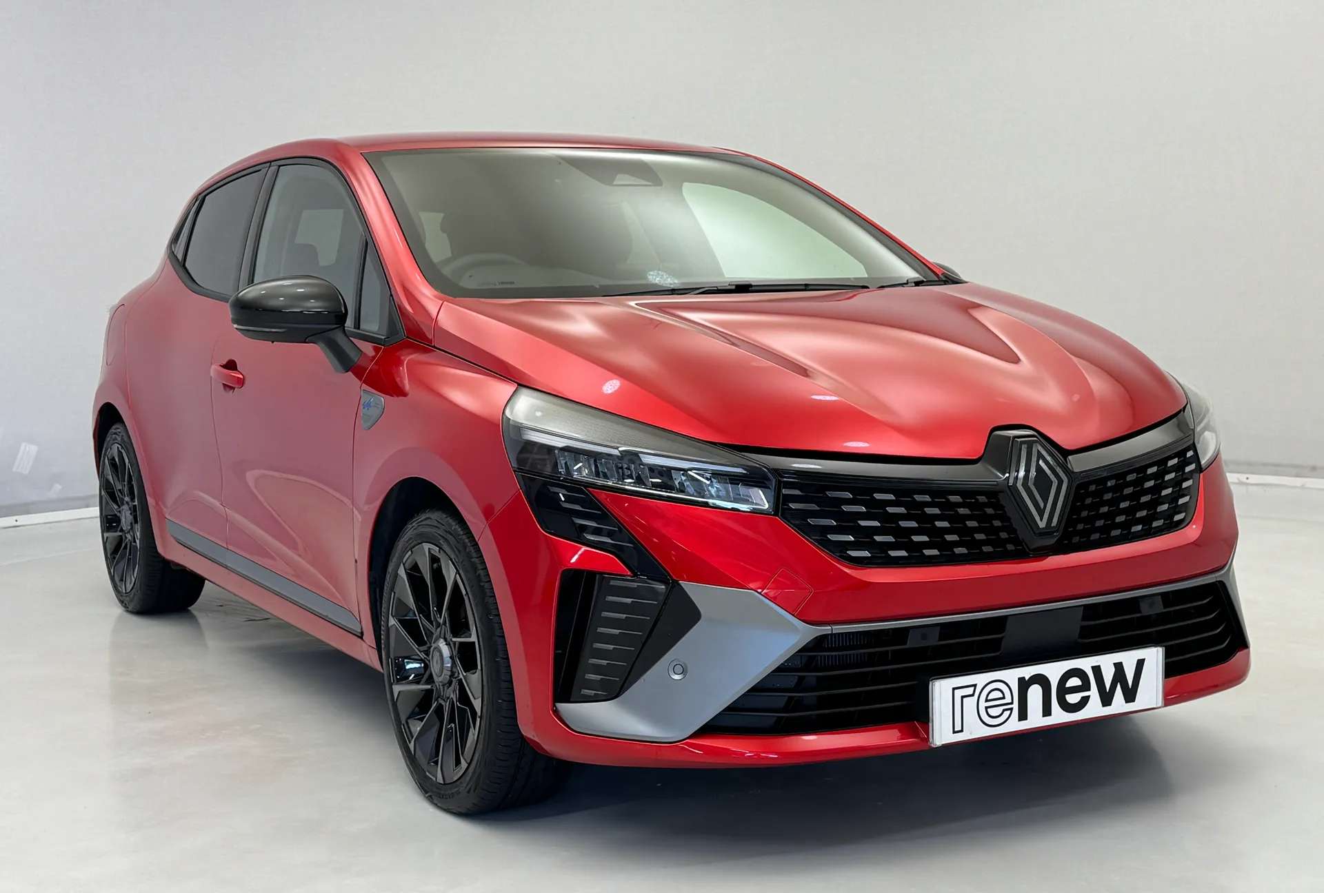 A 2024 RENAULT CLIO 1.6 E-TECH full hybrid 145 Esprit Alpine 5dr Auto A 2024 RENAULT CLIO 1.6 E-TECH full hybrid 145 Esprit Alpine 5dr Auto