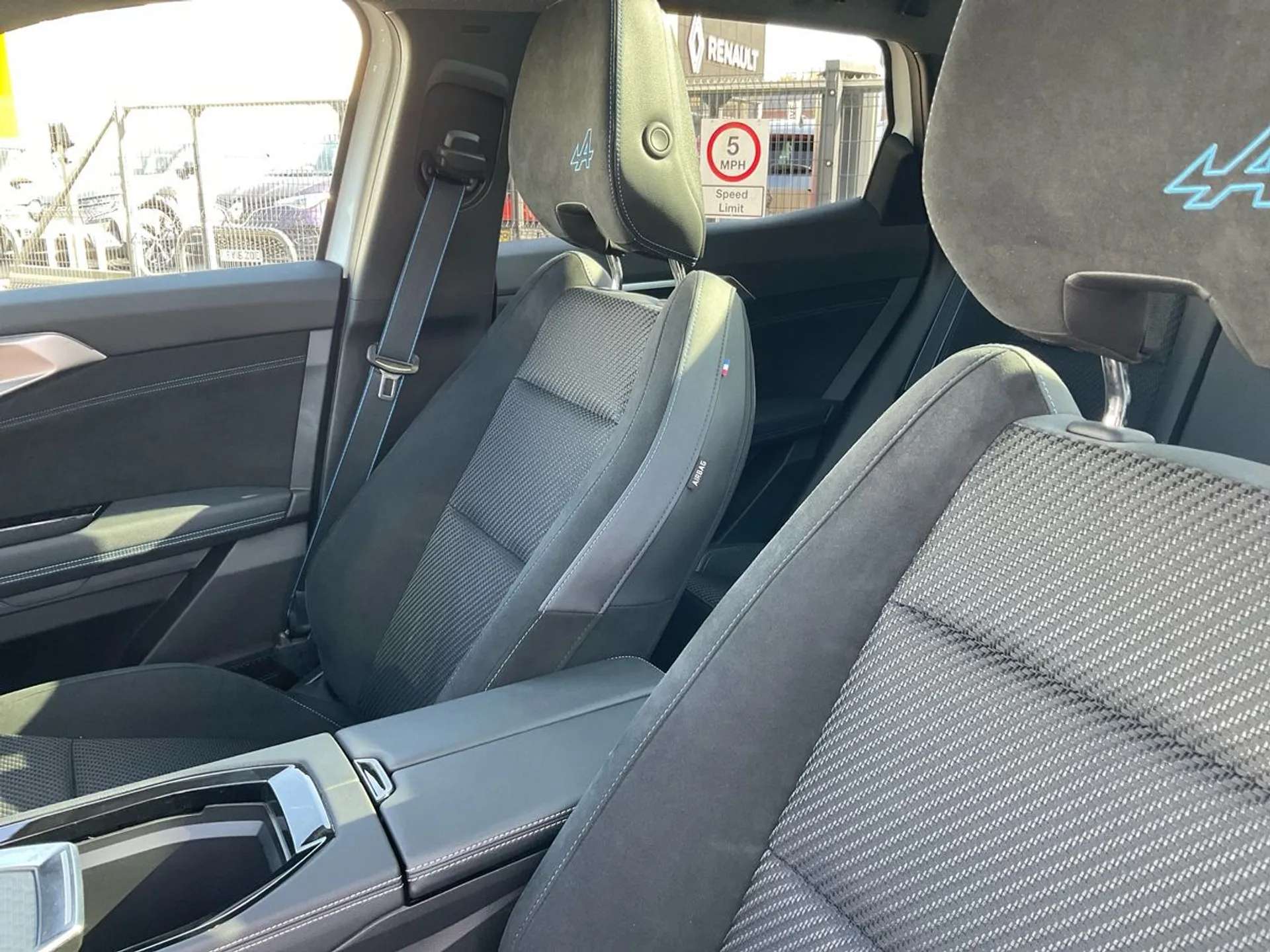 2024 RENAULT AUSTRAL 2024 RENAULT AUSTRAL