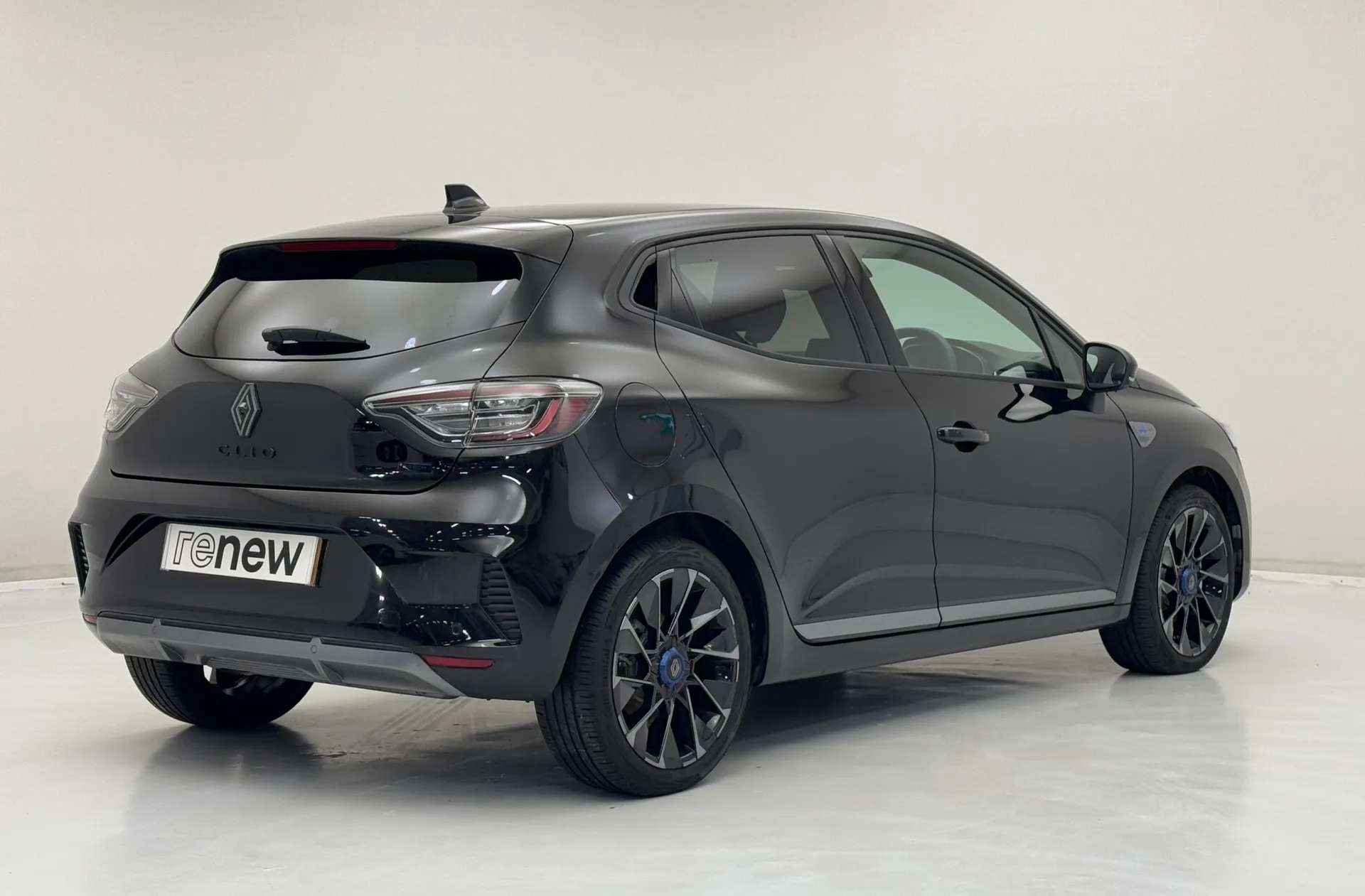 2025 RENAULT CLIO 2025 RENAULT CLIO