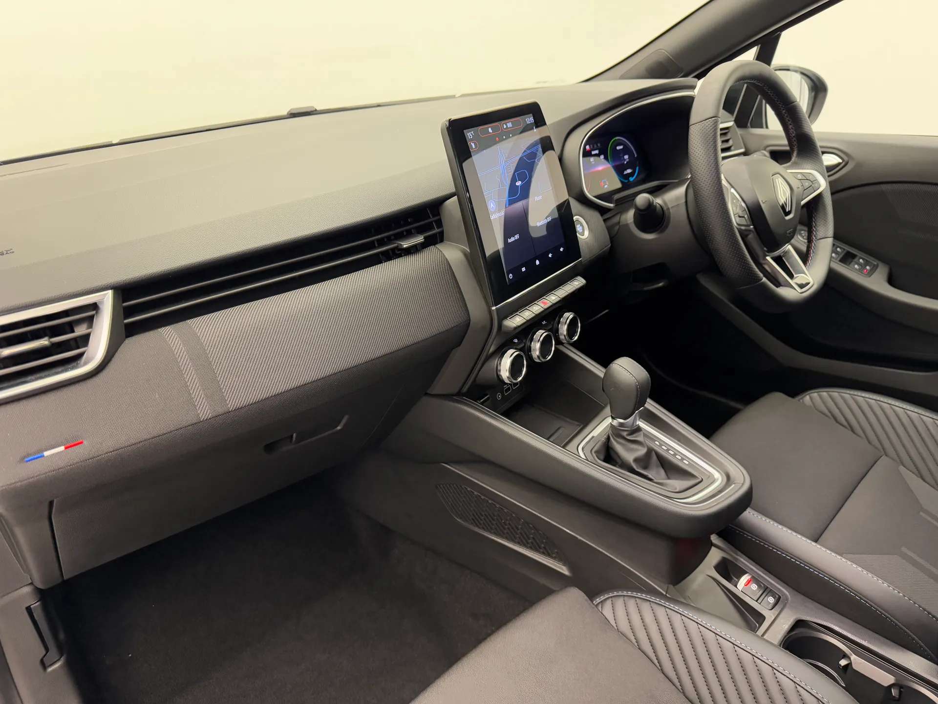 2025 RENAULT CLIO 2025 RENAULT CLIO