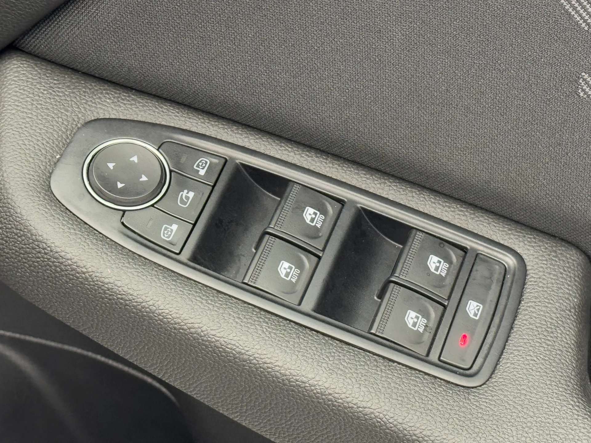 2025 RENAULT CLIO 2025 RENAULT CLIO