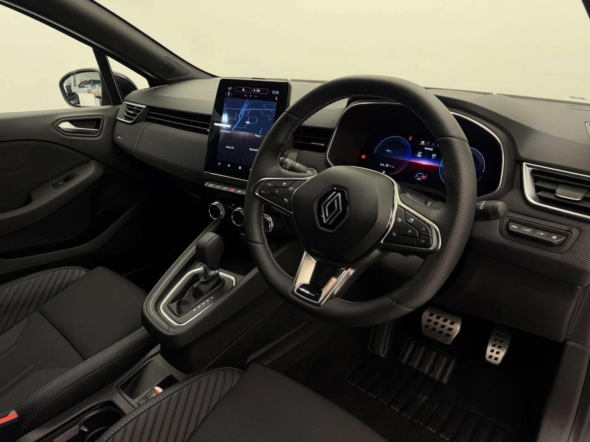 2025 RENAULT CLIO 2025 RENAULT CLIO