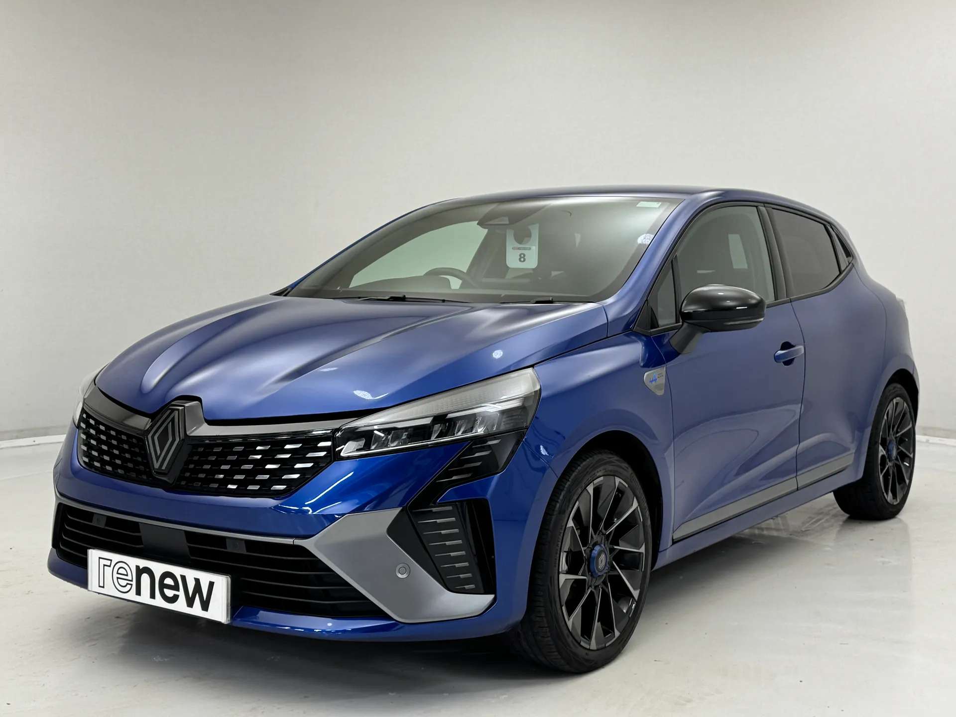 A 2024 RENAULT CLIO 1.6 E-TECH full hybrid 145 Esprit Alpine 5dr Auto A 2024 RENAULT CLIO 1.6 E-TECH full hybrid 145 Esprit Alpine 5dr Auto