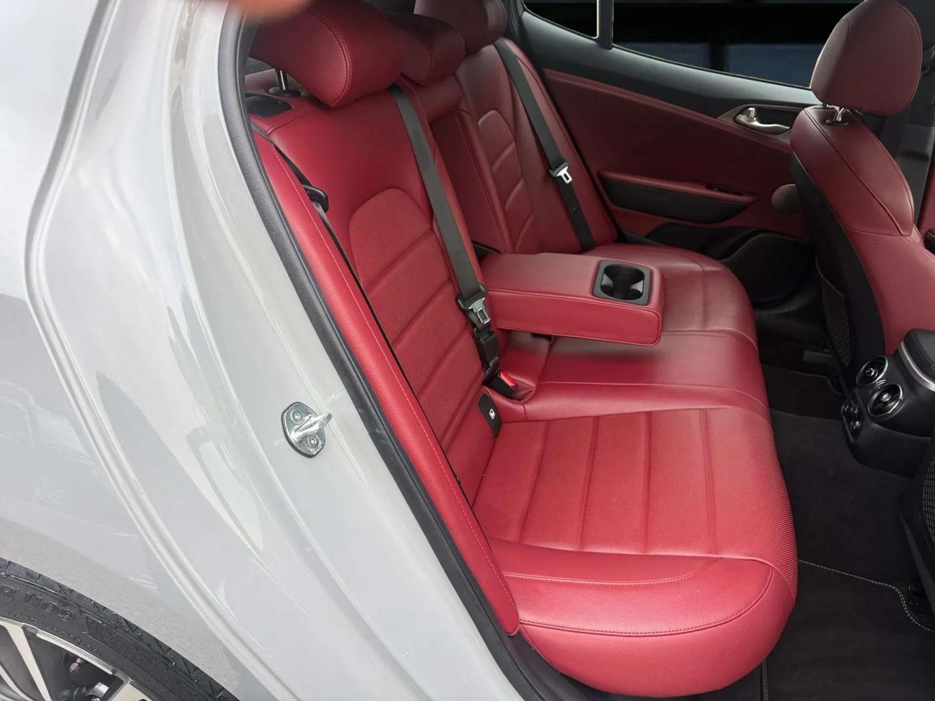 2019 KIA STINGER 2019 KIA STINGER