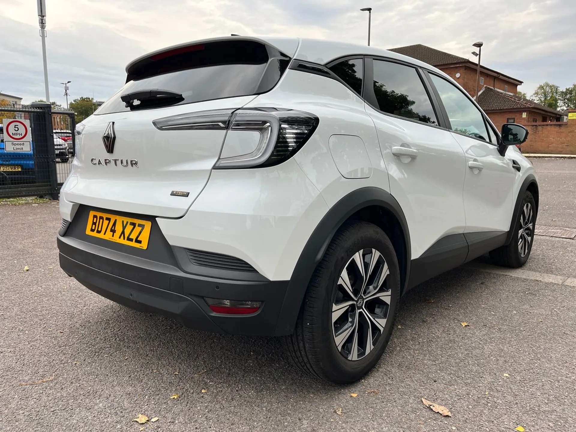 2024 RENAULT CAPTUR 2024 RENAULT CAPTUR