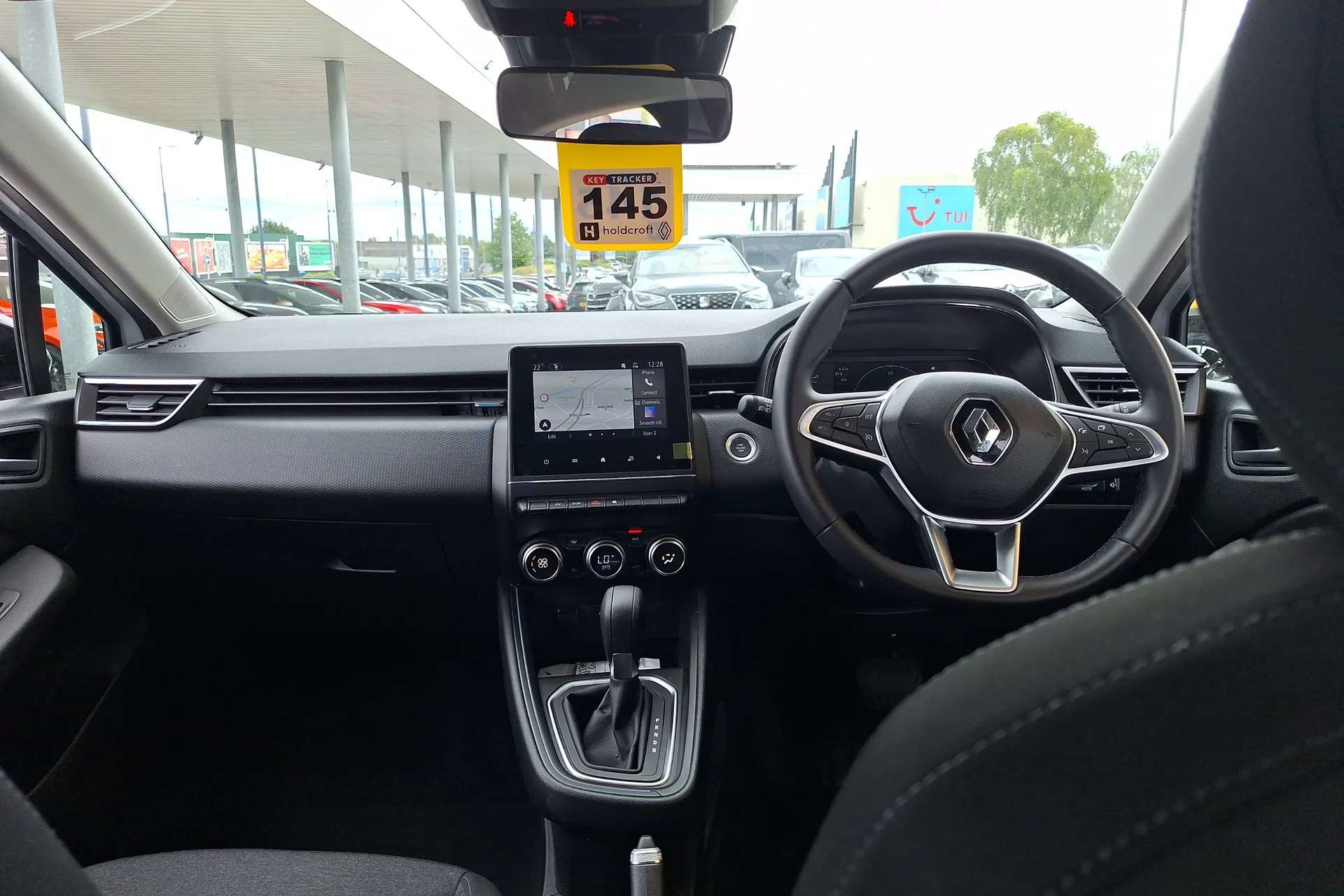 A 2022 RENAULT CLIO 1.6 E-TECH full hybrid 145 Evolution 5dr Auto A 2022 RENAULT CLIO 1.6 E-TECH full hybrid 145 Evolution 5dr Auto