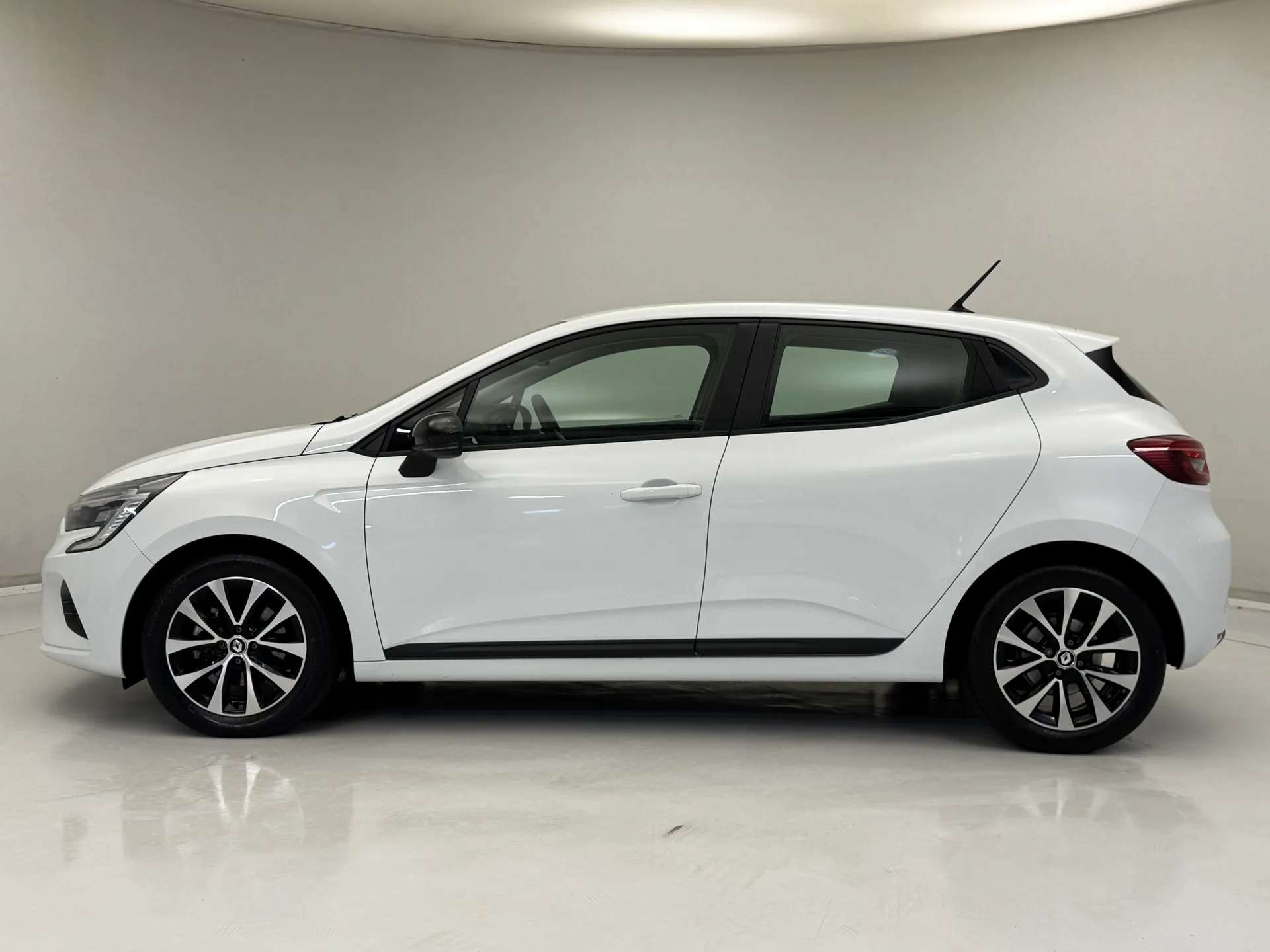 2022 RENAULT CLIO 2022 RENAULT CLIO