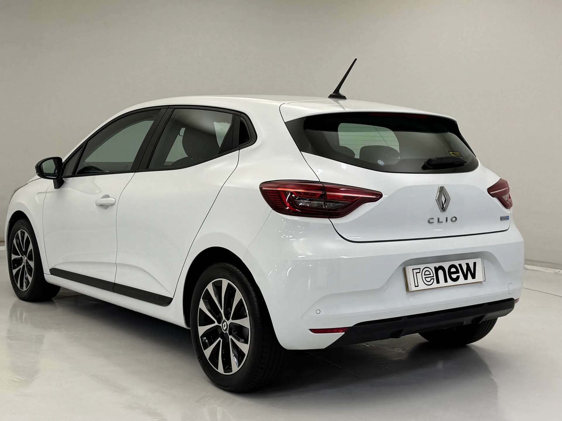 2022 RENAULT CLIO 2022 RENAULT CLIO