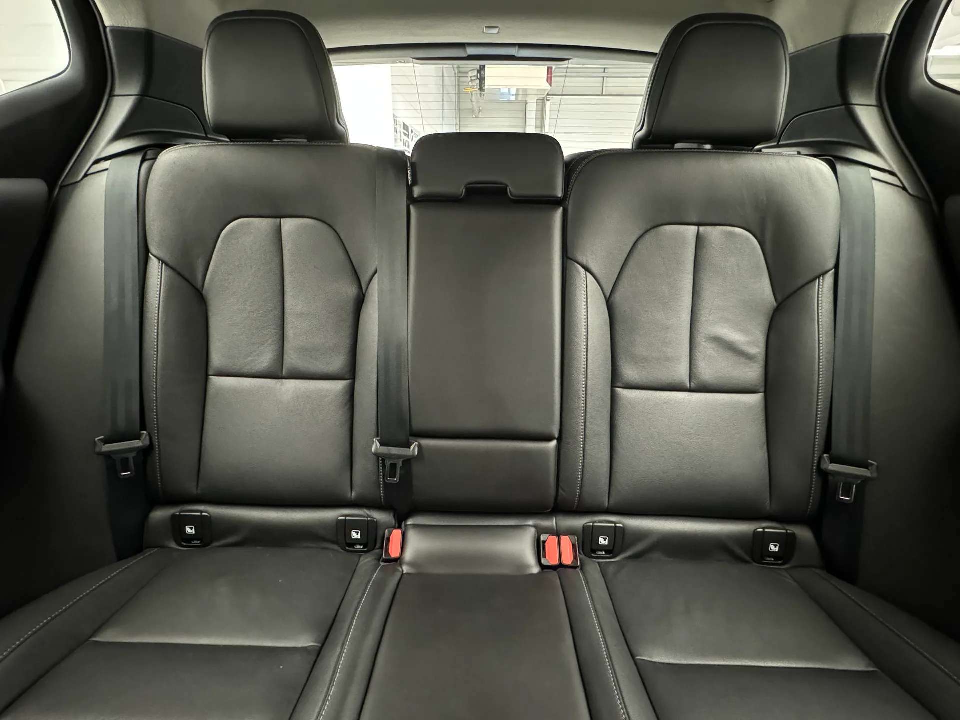 2020 VOLVO XC40 2020 VOLVO XC40