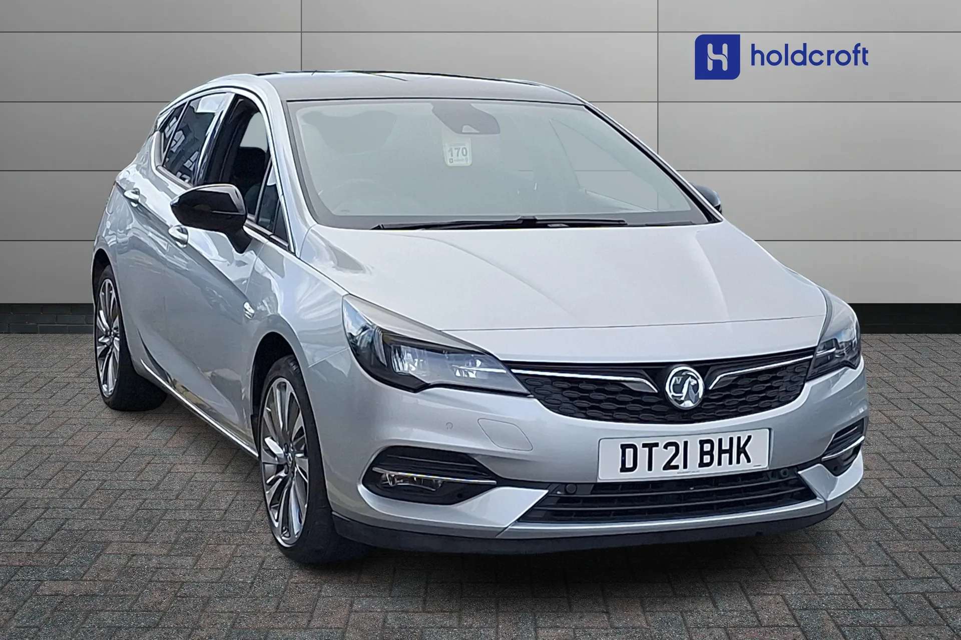 A 2021 VAUXHALL ASTRA 1.5 Turbo D Griffin Edition 5dr Auto A 2021 VAUXHALL ASTRA 1.5 Turbo D Griffin Edition 5dr Auto