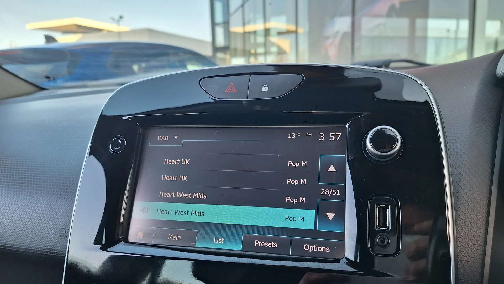 2018 RENAULT CLIO 2018 RENAULT CLIO