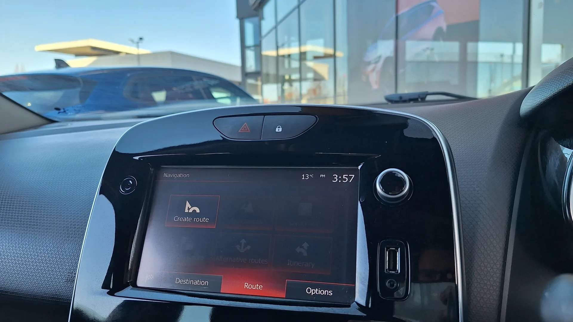 2018 RENAULT CLIO 2018 RENAULT CLIO