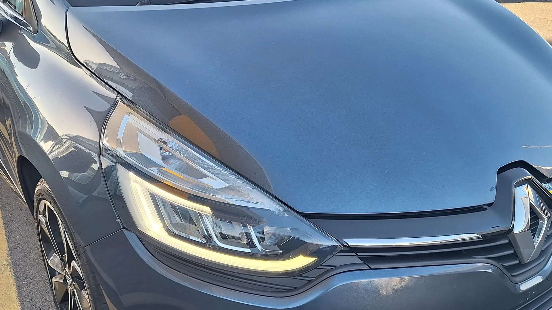 A 2018 RENAULT CLIO 0.9 TCE 90 Dynamique S Nav 5dr A 2018 RENAULT CLIO 0.9 TCE 90 Dynamique S Nav 5dr